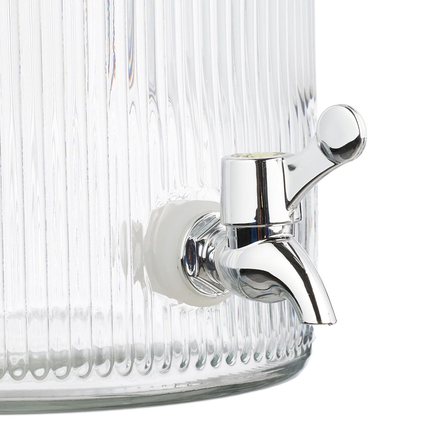 Beverage dispenser in retro design