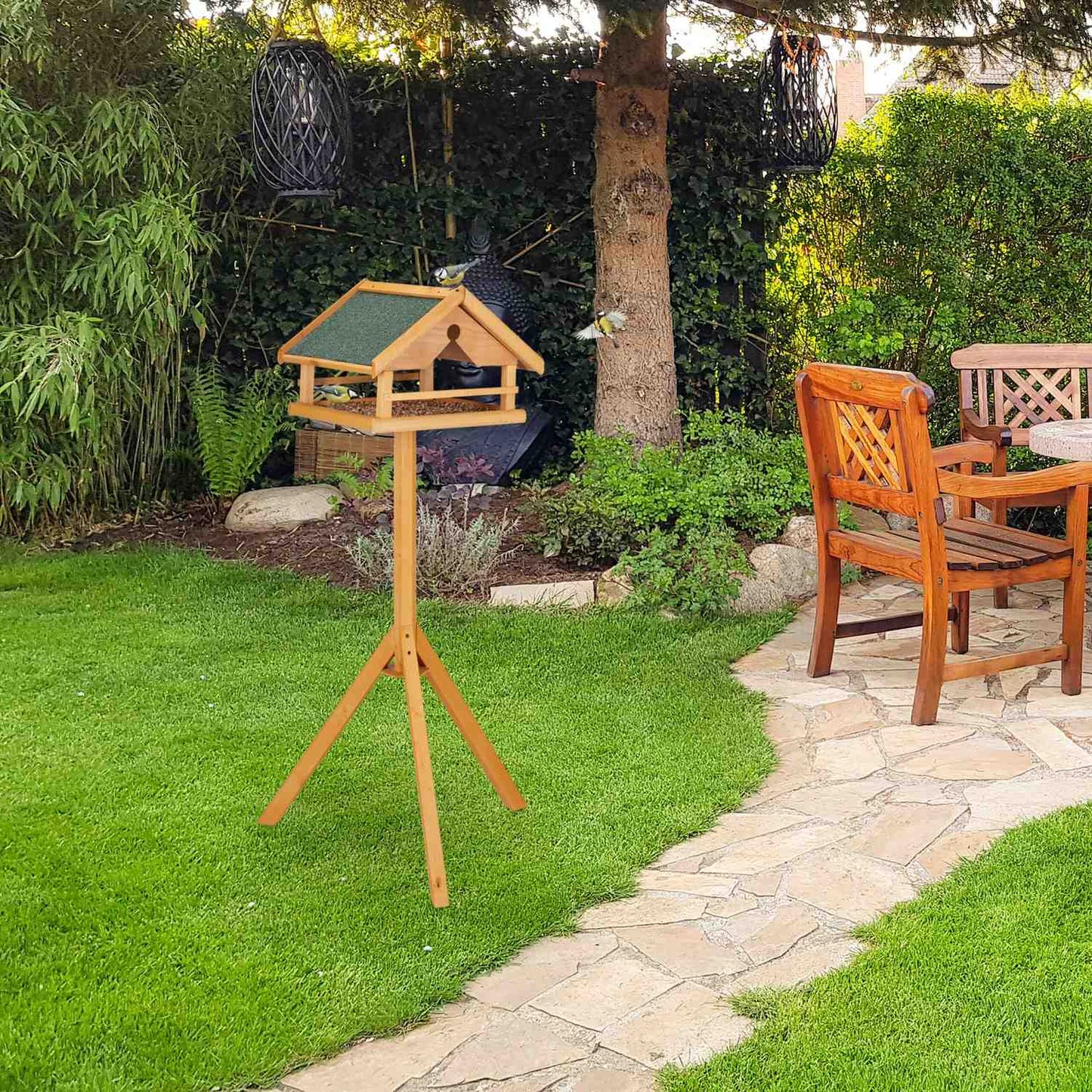 Bird Feeder with Pole – Spruce Wood, Weatherproof Roof