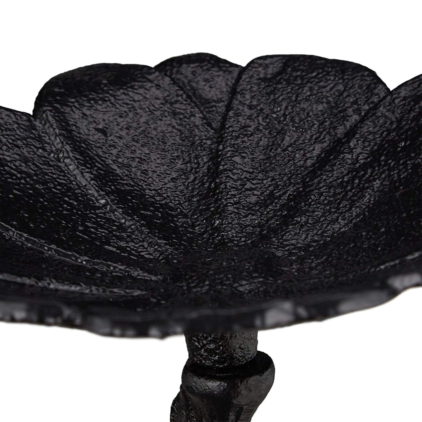 Bird bath in cast iron for the wall