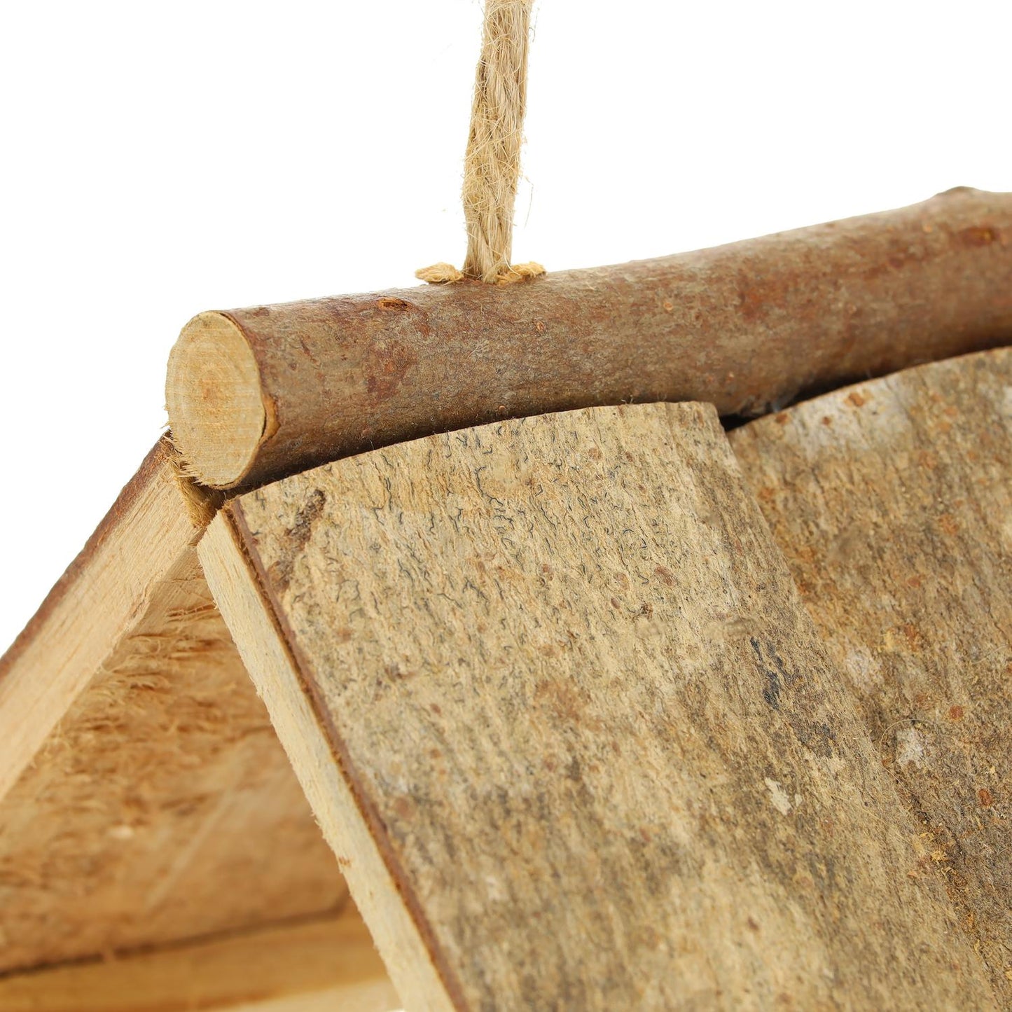 Bird feeder with suspension
