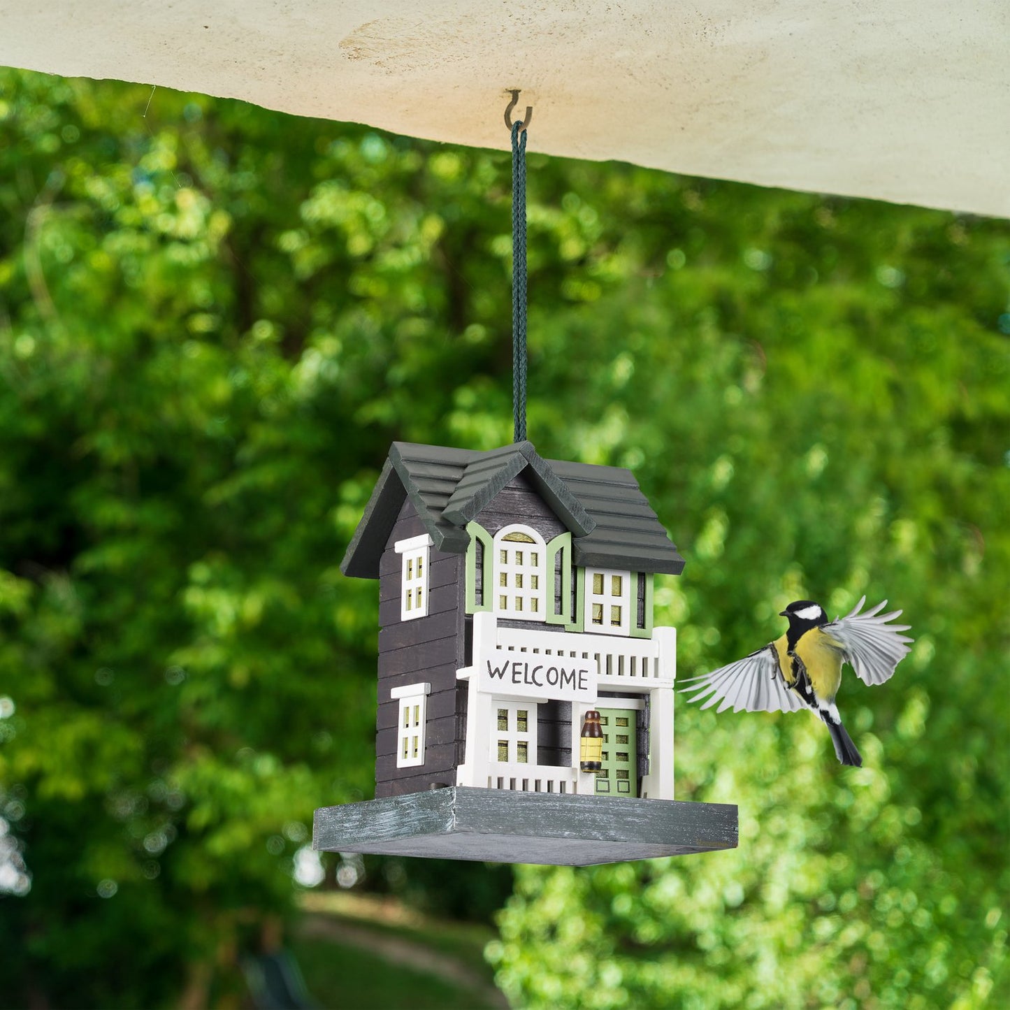 Bird house for hanging up