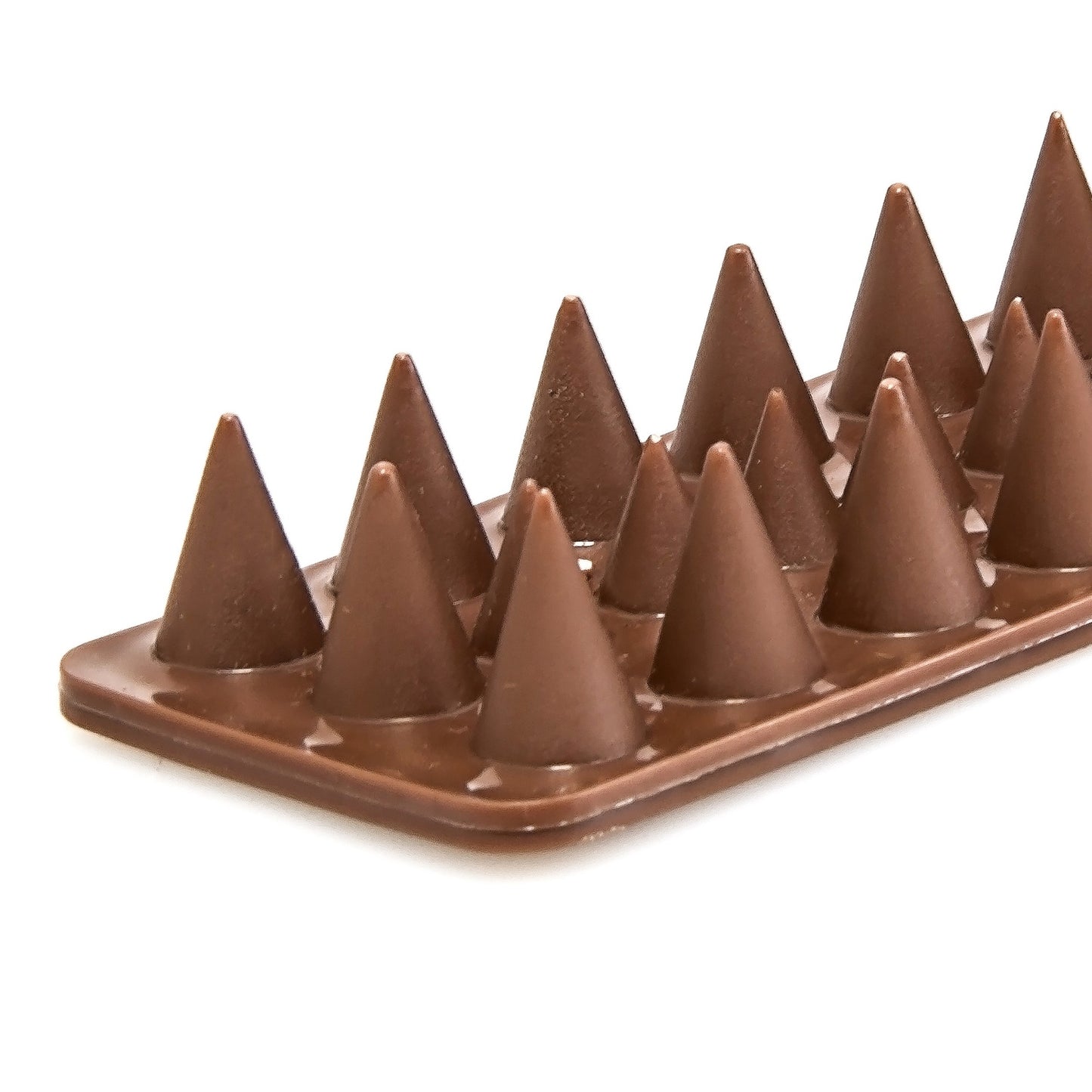 Bird repellent nails for fences