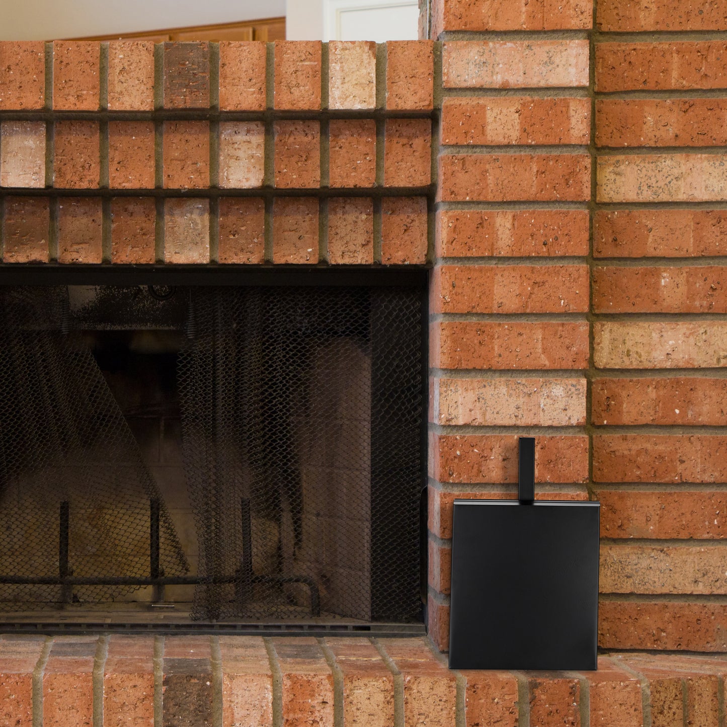 Black Narrow Ash Bucket with a Shovel