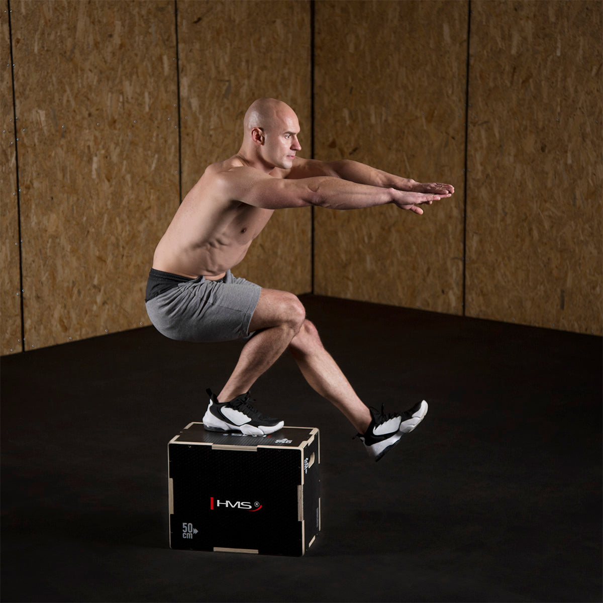 Black Plyometric Box, 50x40x30cm, Durable Fitness Equipment
