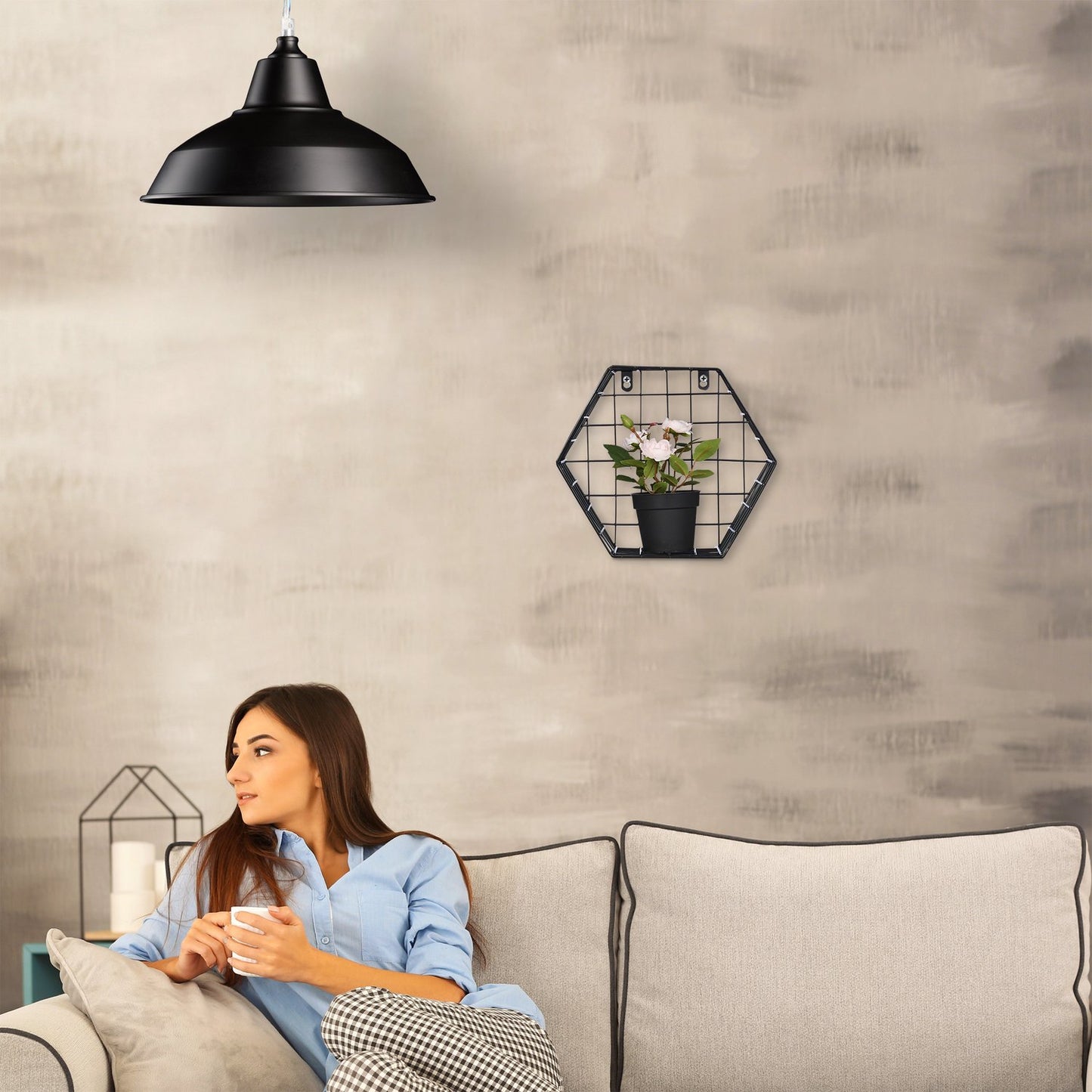 Black floating shelves in set of 3