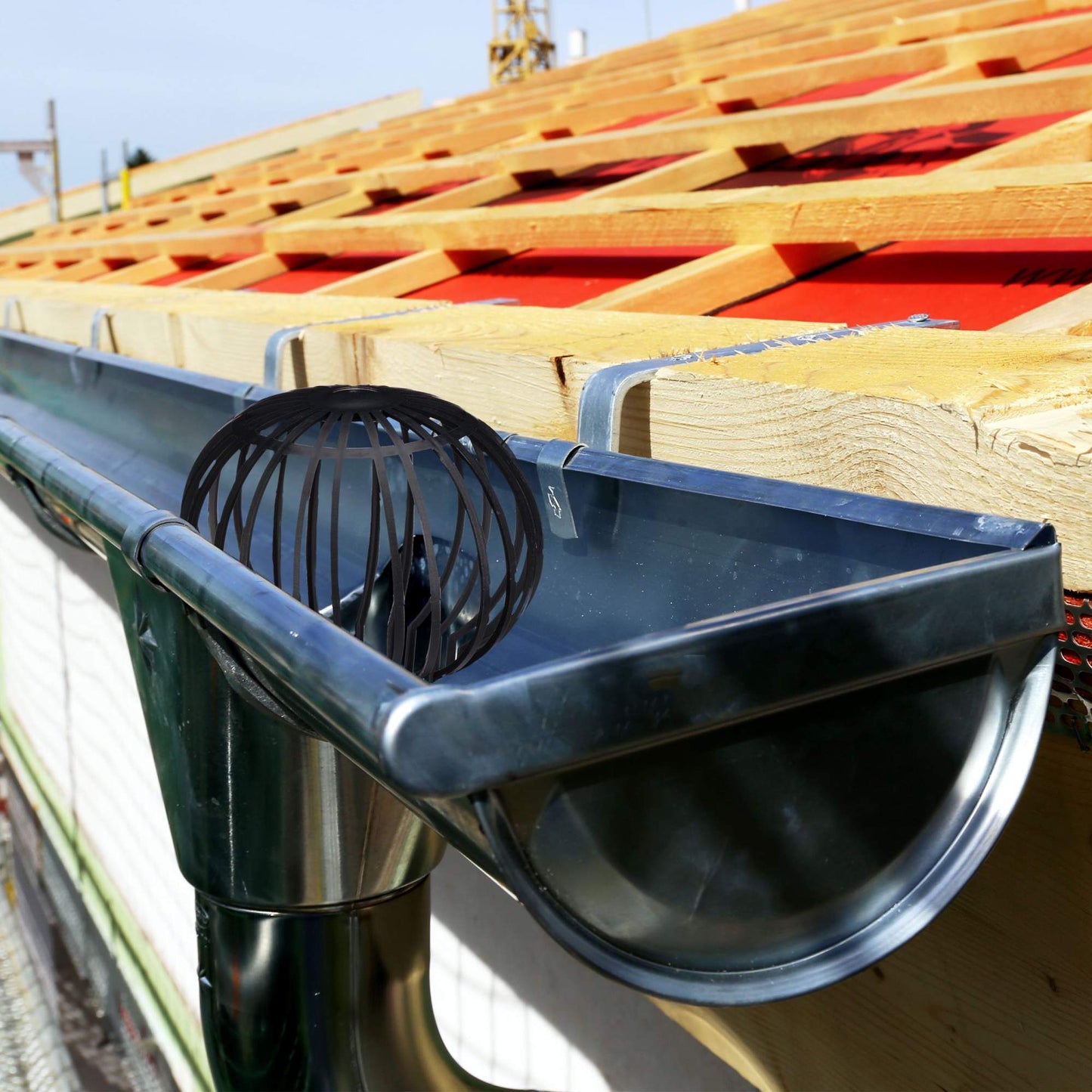 Blade stop for downpipe protection in a set of 4