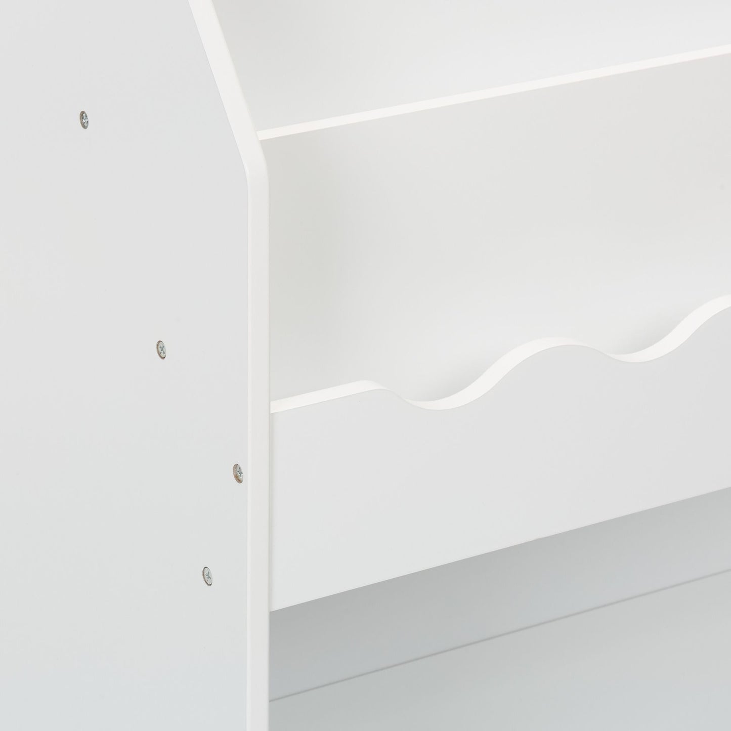Bookshelf for children