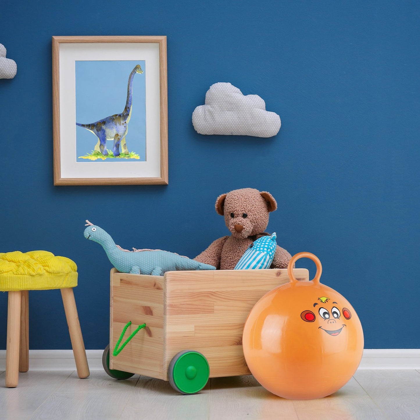Bouncy ball for children with animal motifs