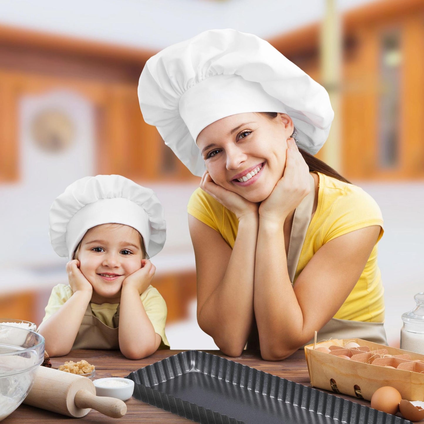 Cake tin with lifting base set of 2