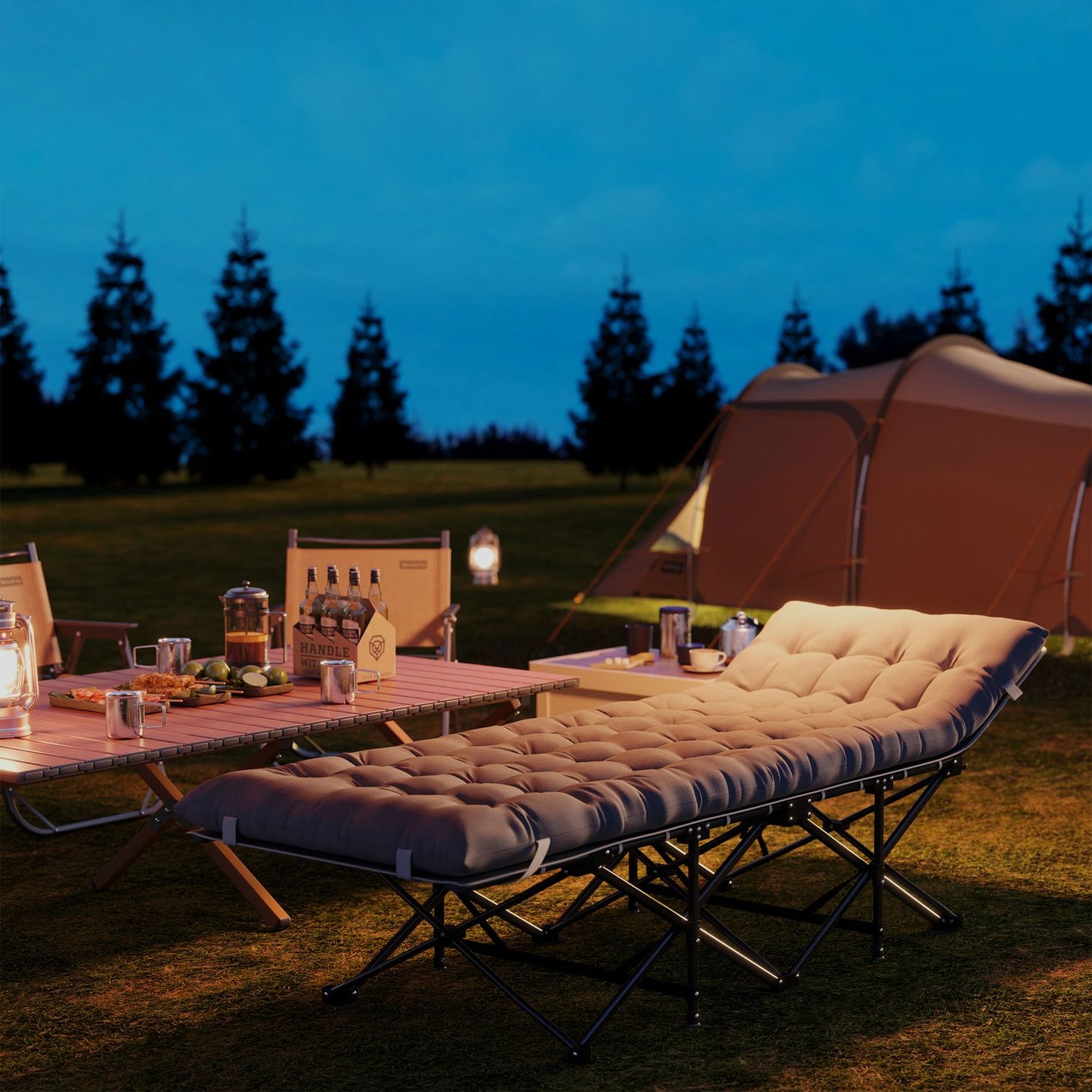 Light gray folding camping bed with mattress and pillow, 150 kg capacity