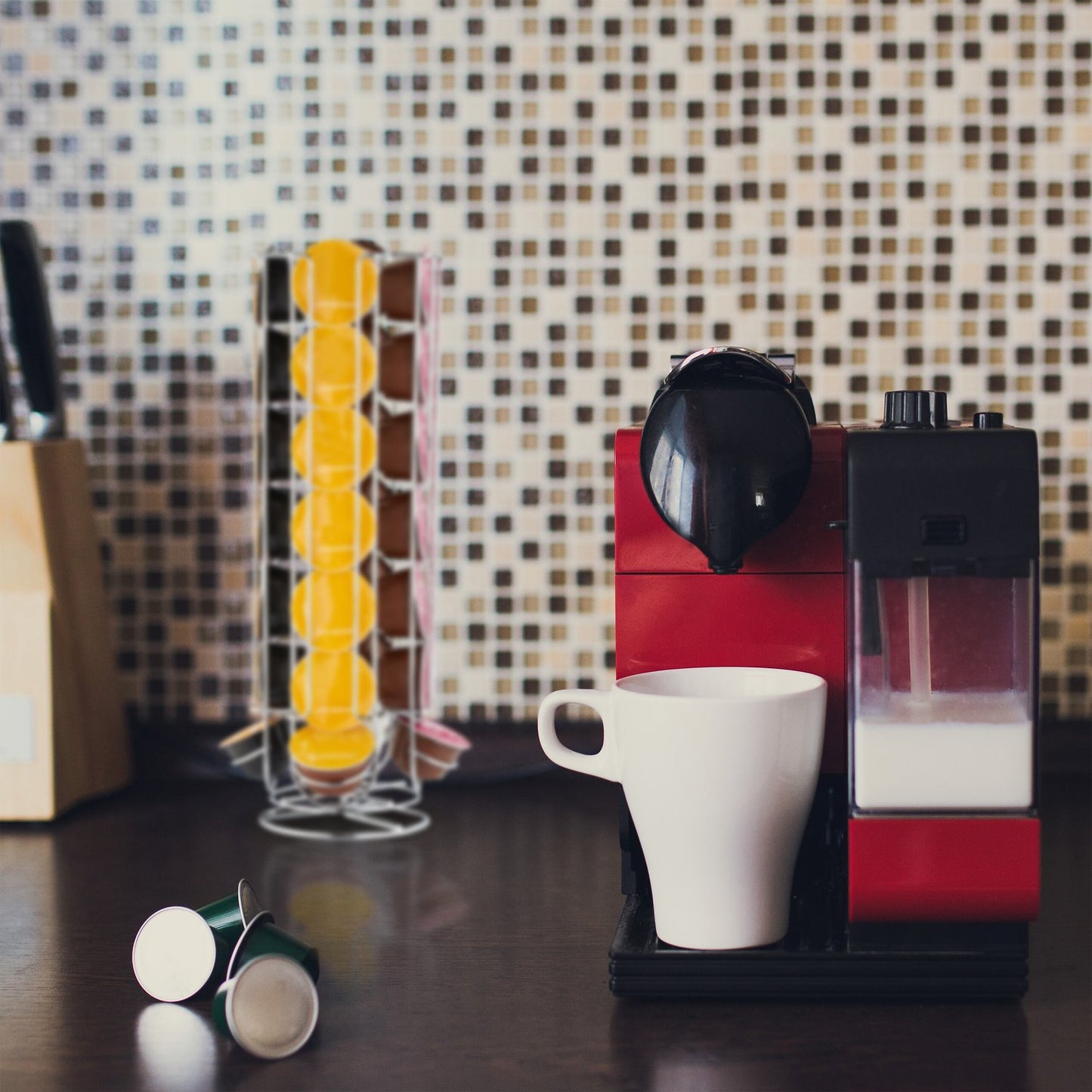 Capsule holder for 28 Dolce Gusto capsules