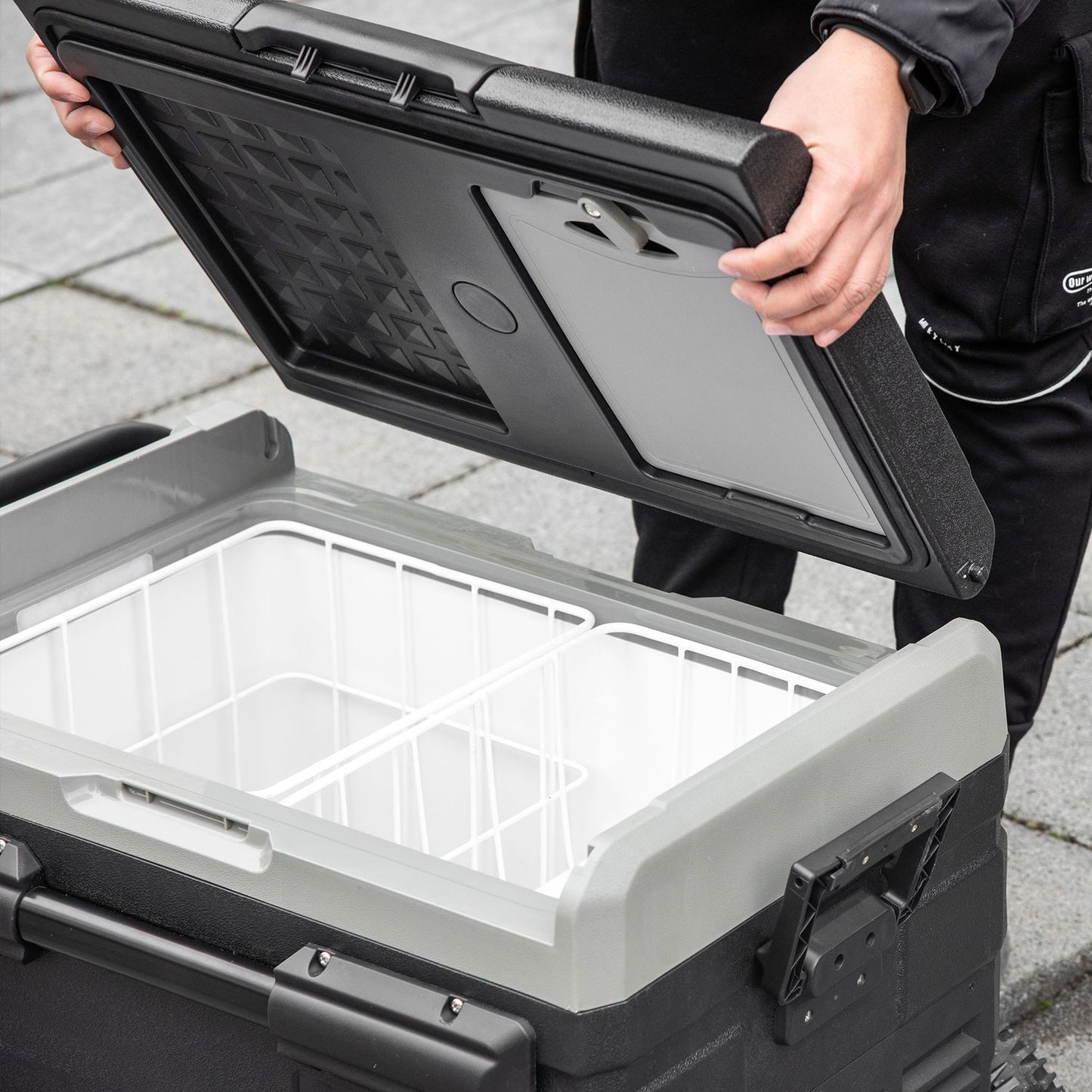 Car cooler 40L, LED, Compressor, Wheels, Dual Voltage