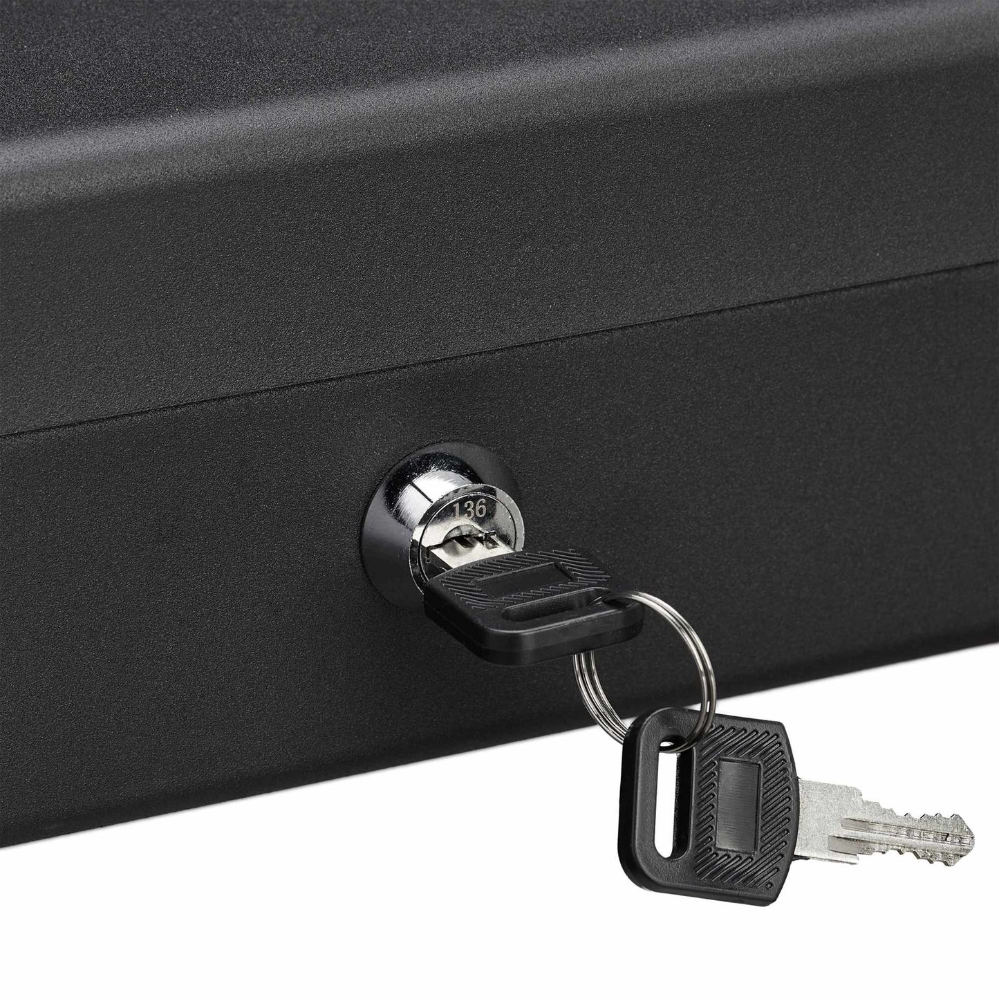 Cash drawer with lock