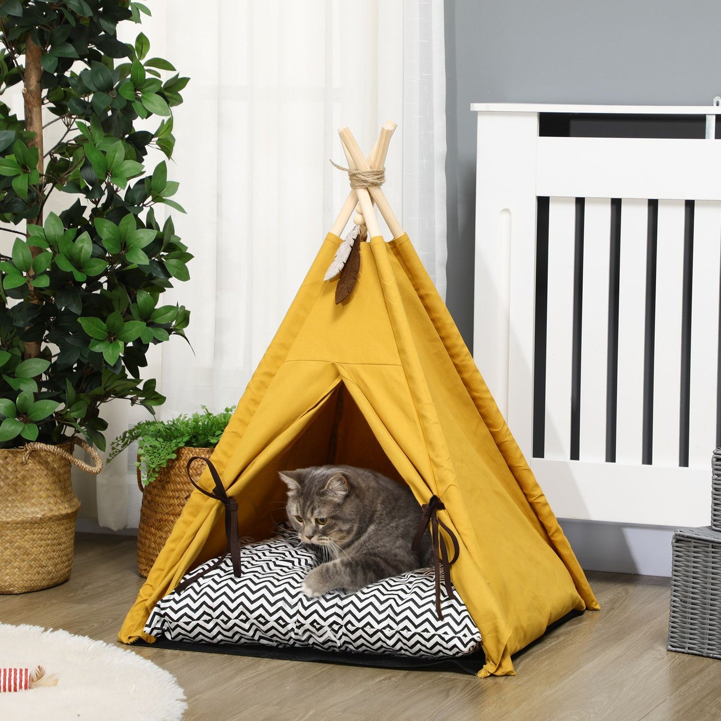 Indoor cat & dog Tipi tent bed, pine, yellow pillow