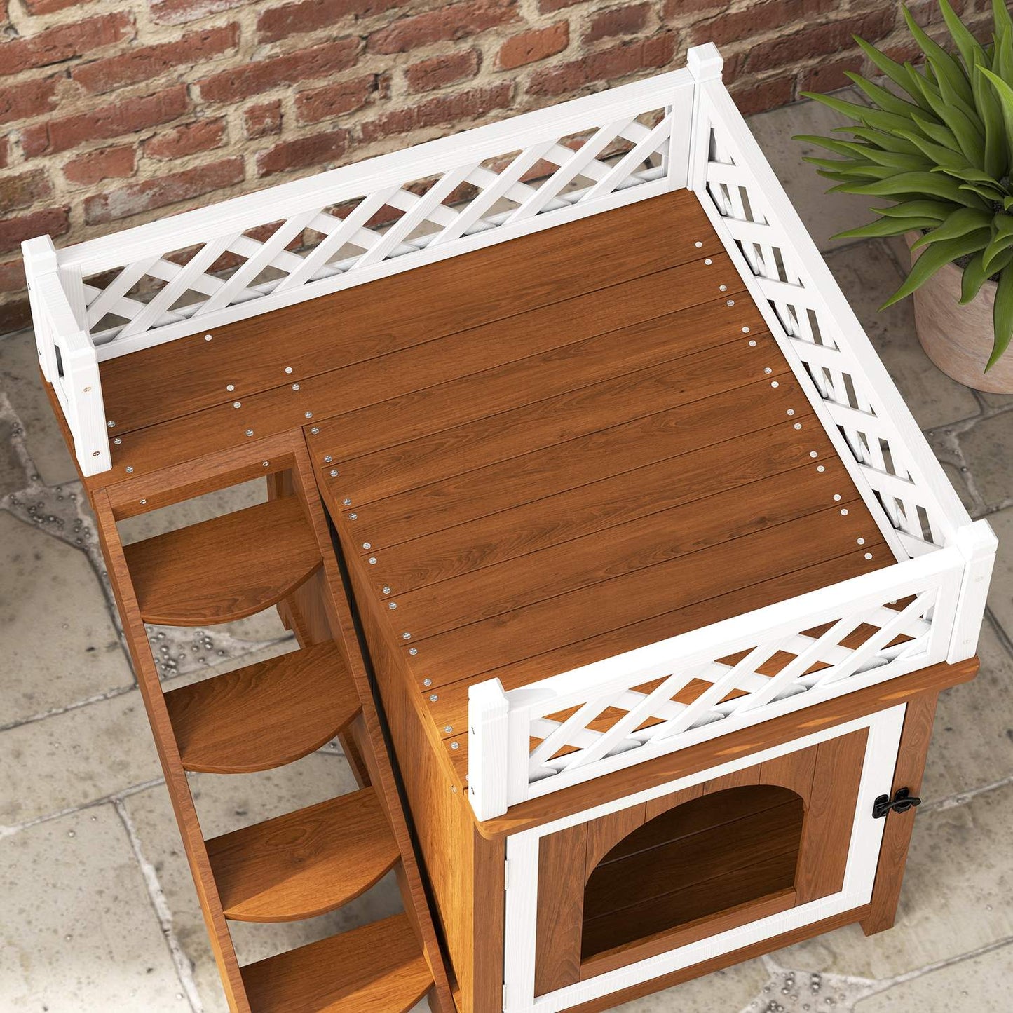 Cat house with balcony and stairs - spruce wood, up to 6 kg