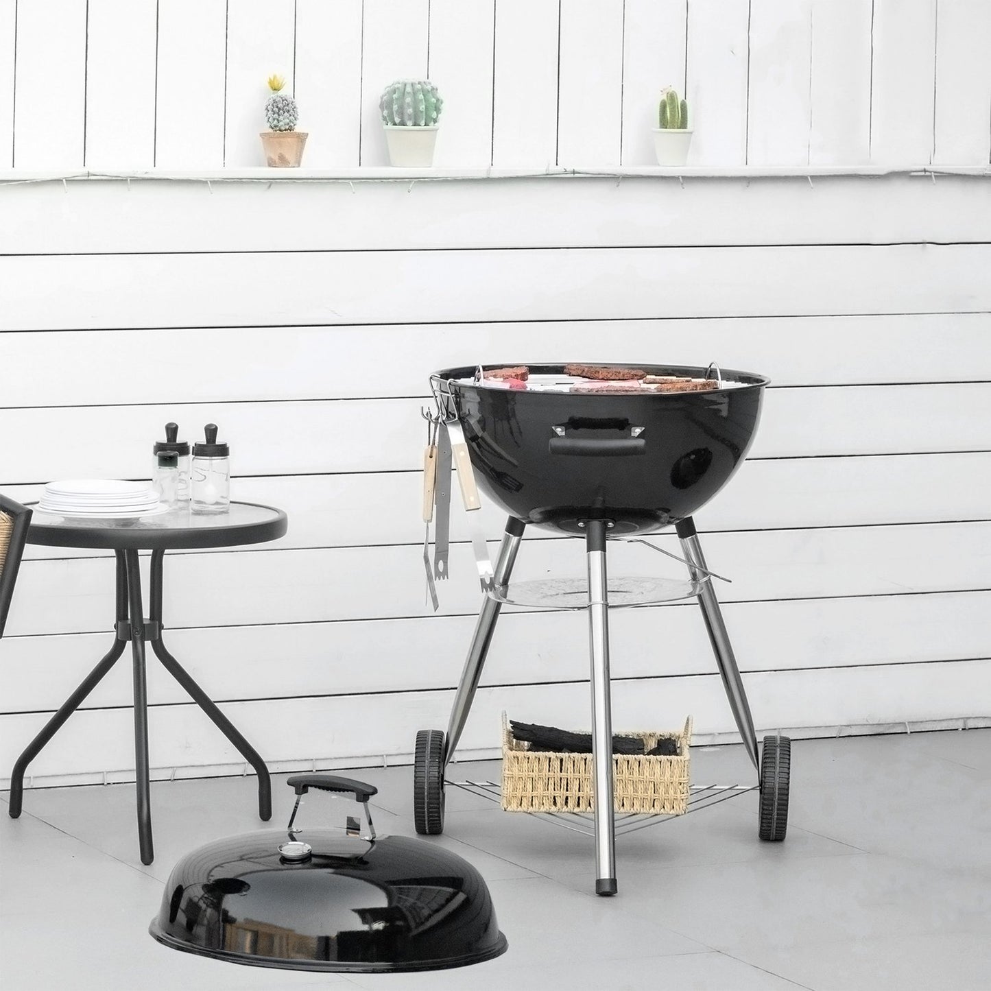 Charcoal grill with lid, thermometer & shelf - 65x65x108cm