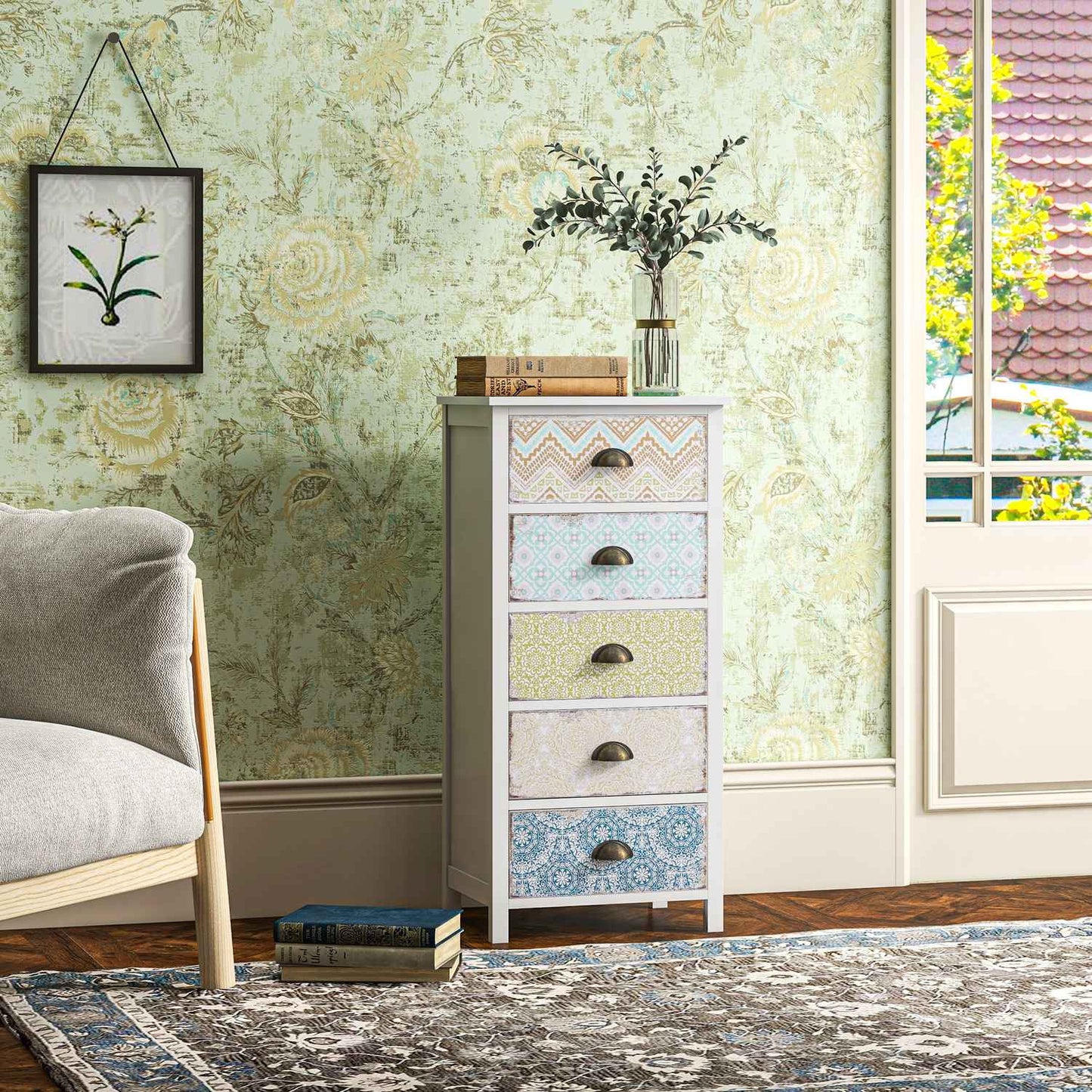Chest of 5 spacious drawers, tilt protection