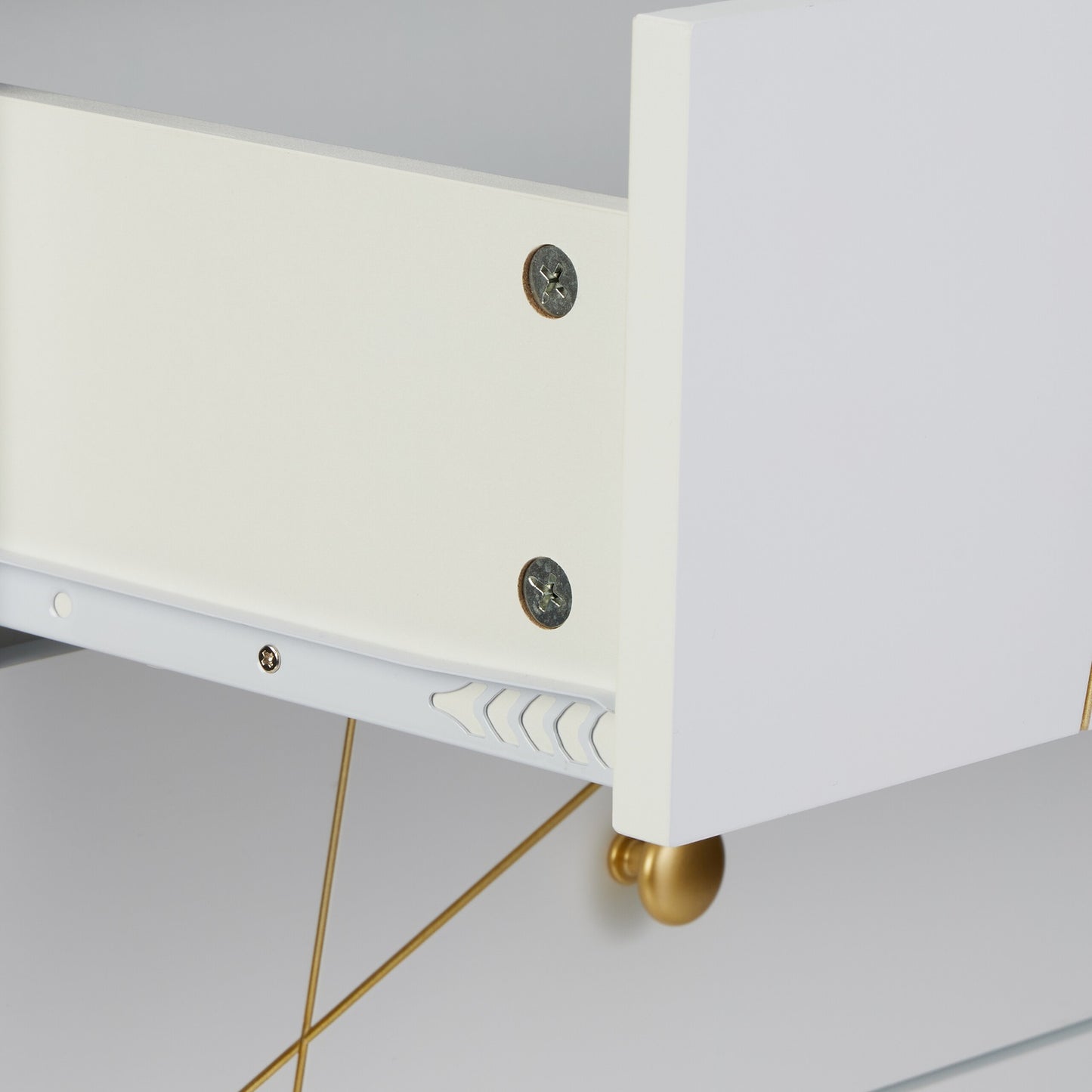 Chest of 4 drawers