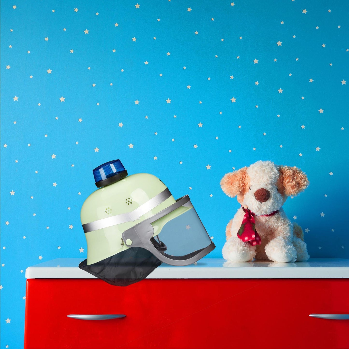 Children's fireman's helmet with blue light