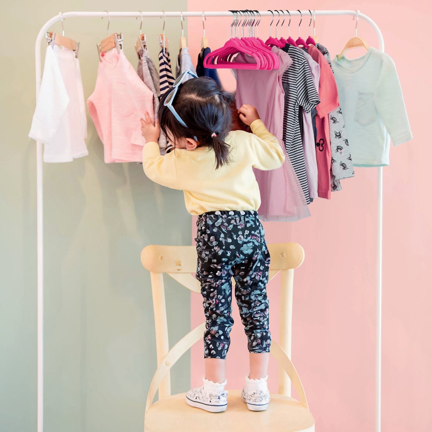 Children's hangers set of 20
