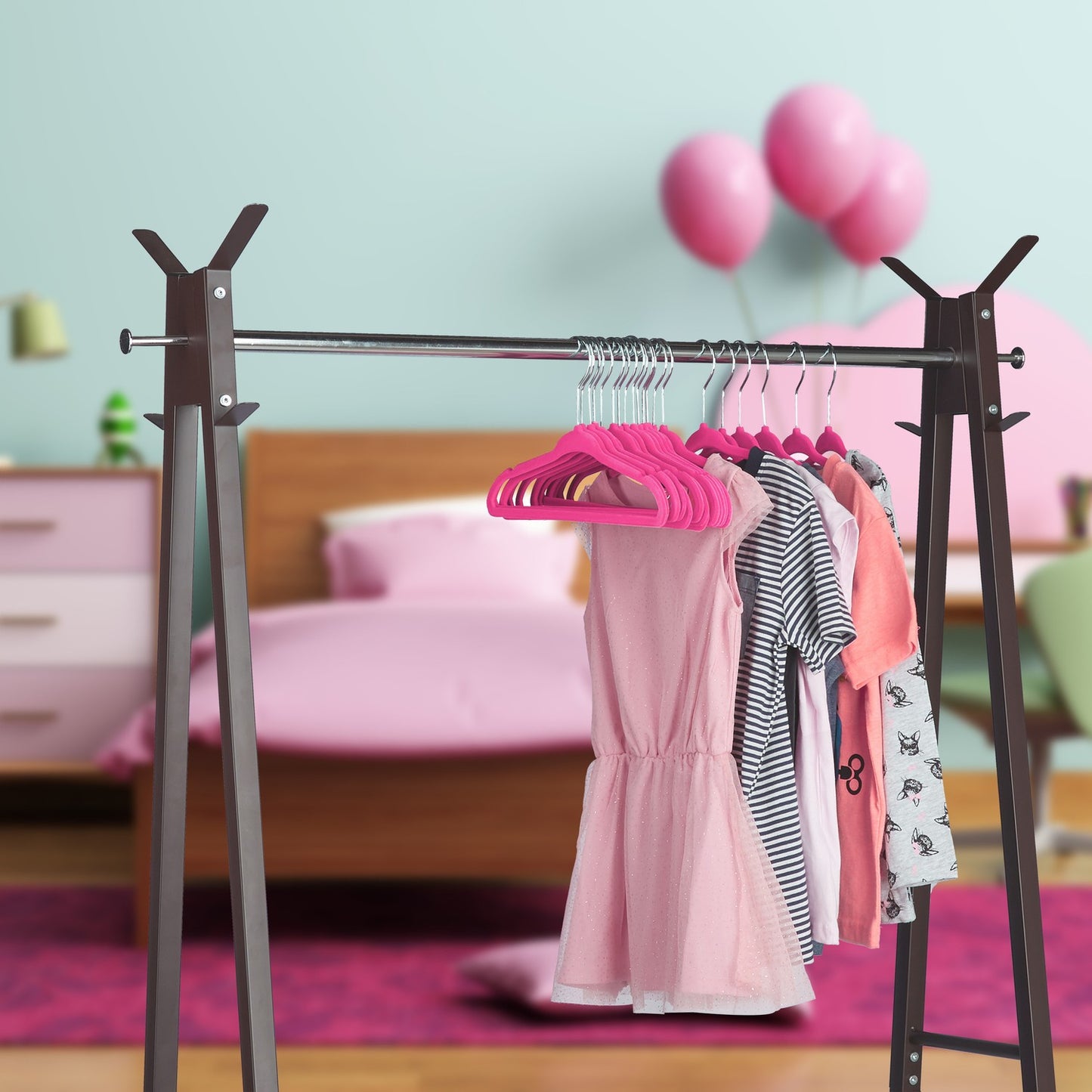Children's hangers set of 20
