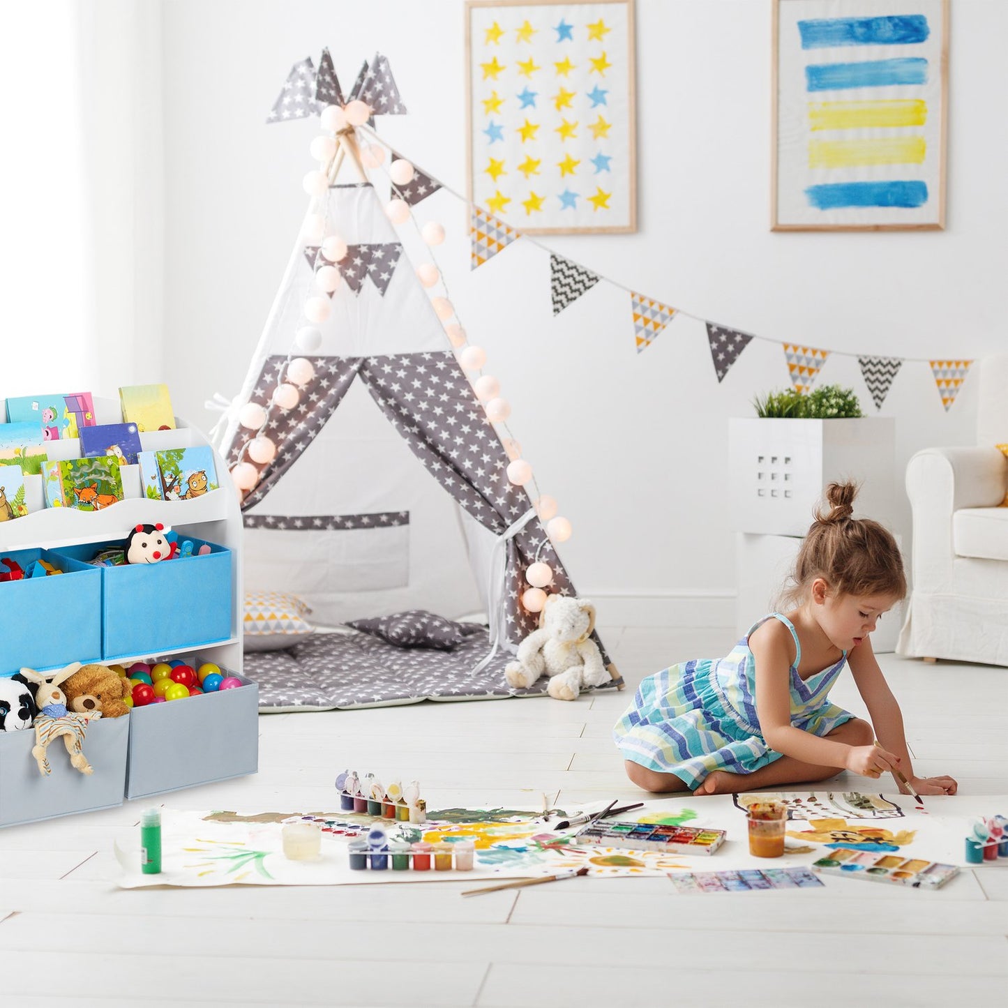 Children's shelf with 4 fabric drawers