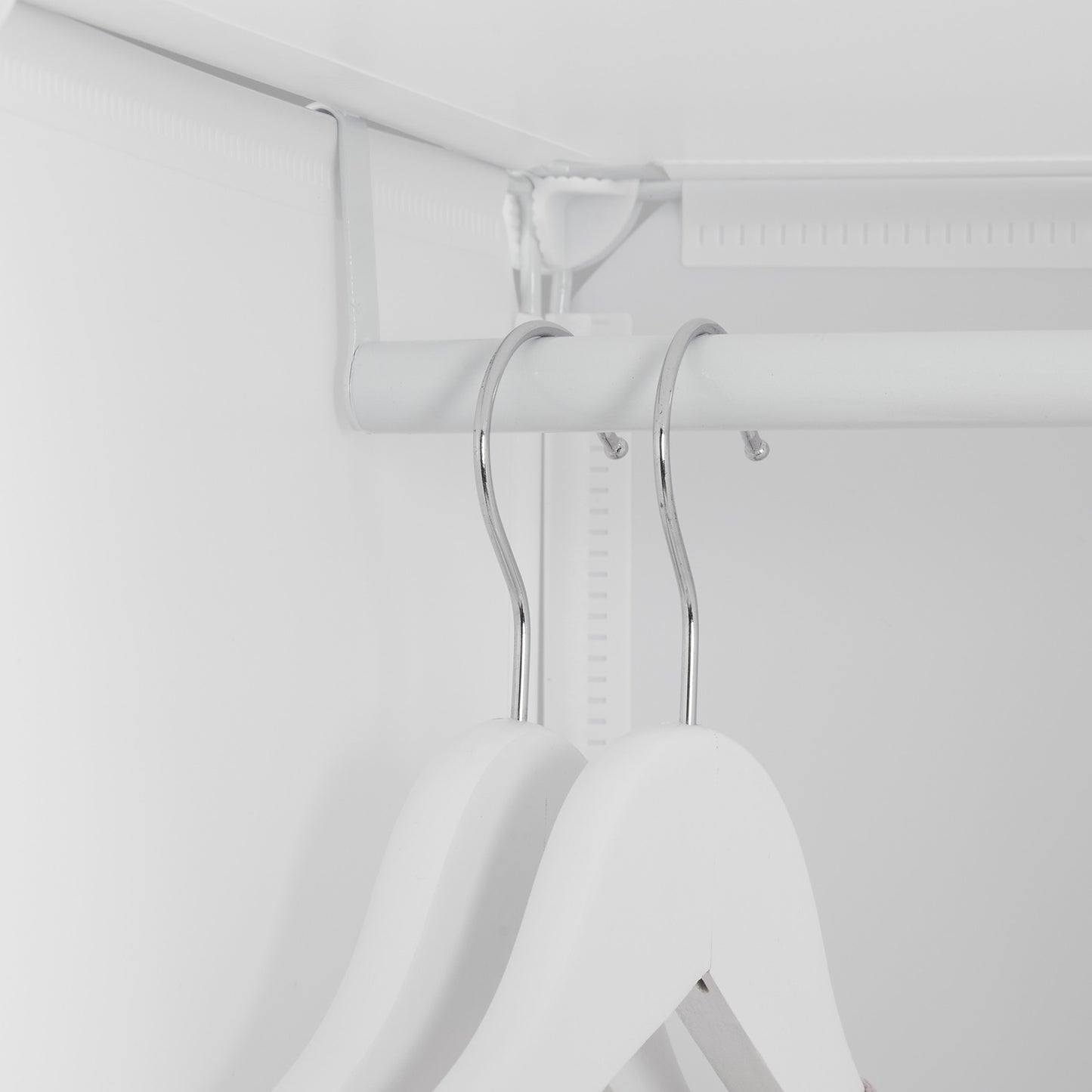Children's shelf with clothes rails