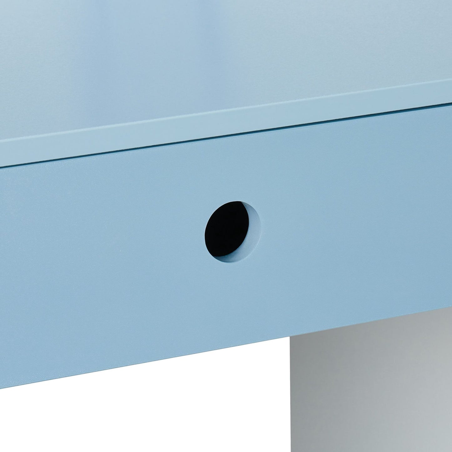Children's table and chair Shipping