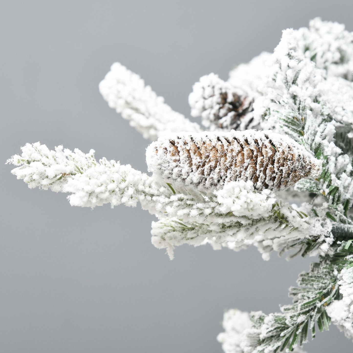 6ft Artificial Christmas Tree With Snow - 1471 Branch Tips