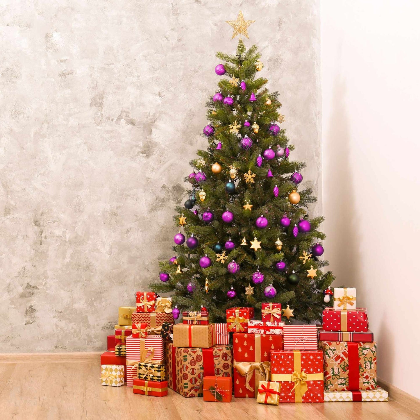 Christmas tree balls in a set of 72 pcs