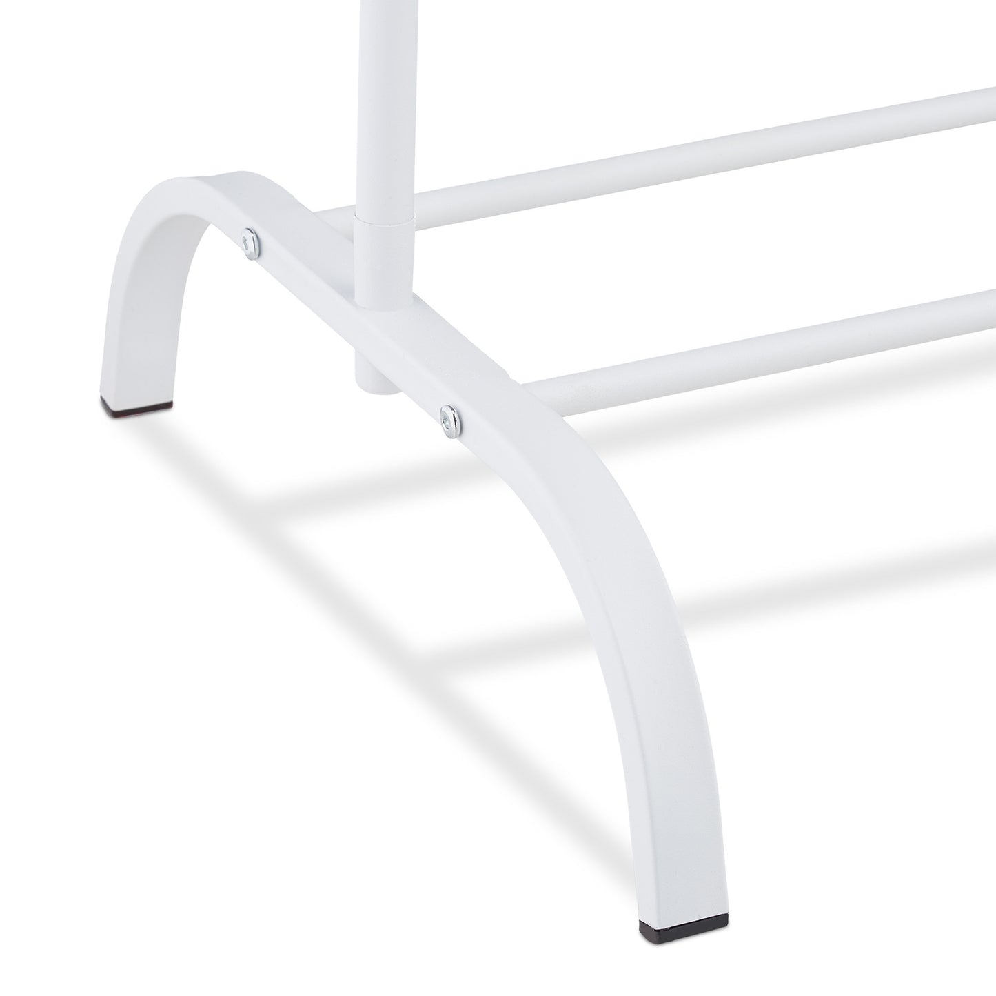 Clothes rack with shelf