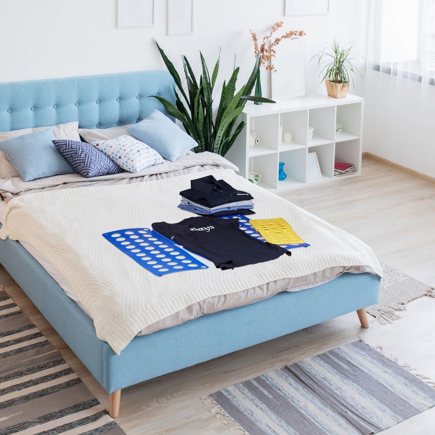 Clothes fold set of 2