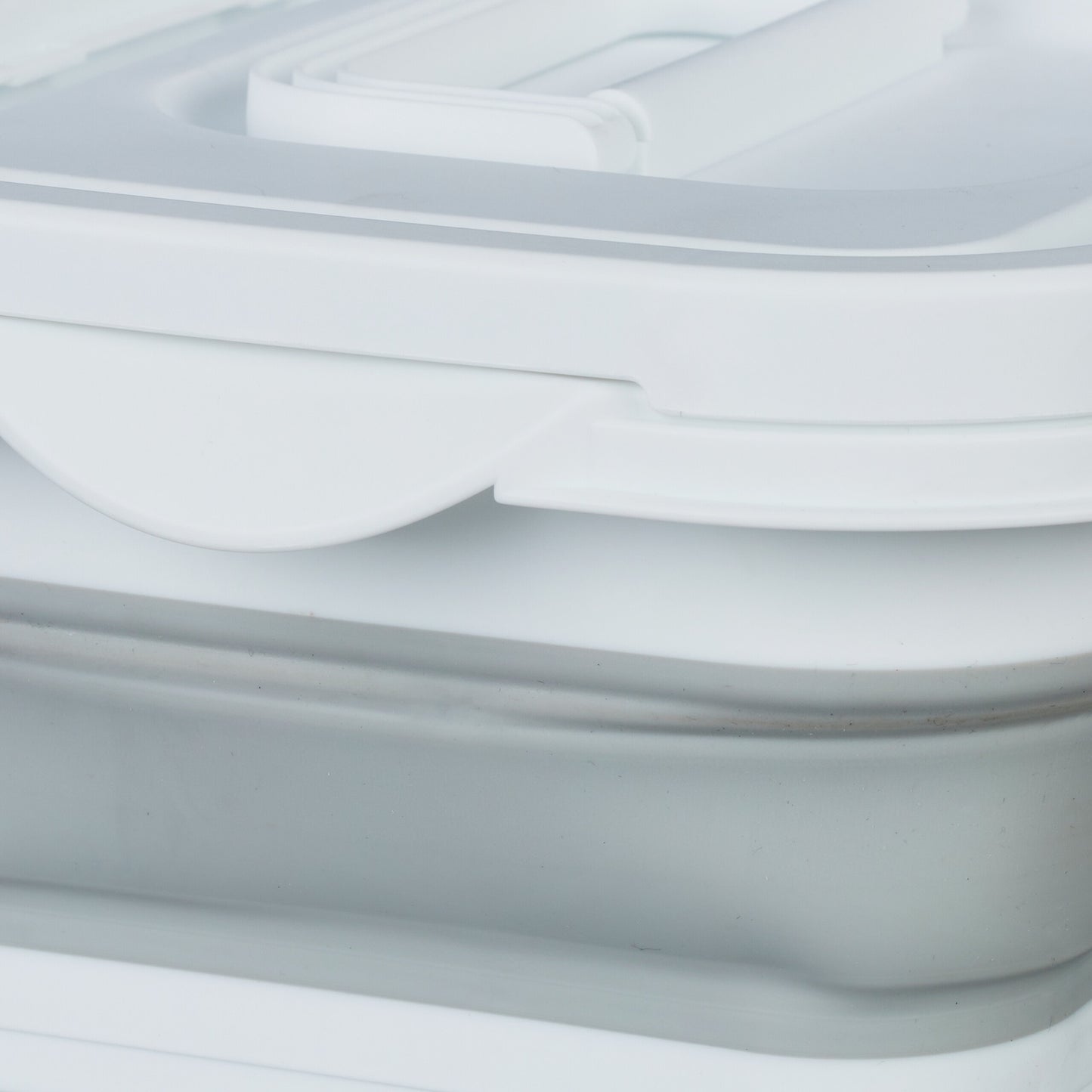 Collapsible basket with lid