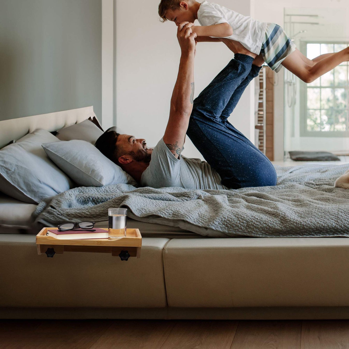 Collapsible bed shelf made of bamboo
