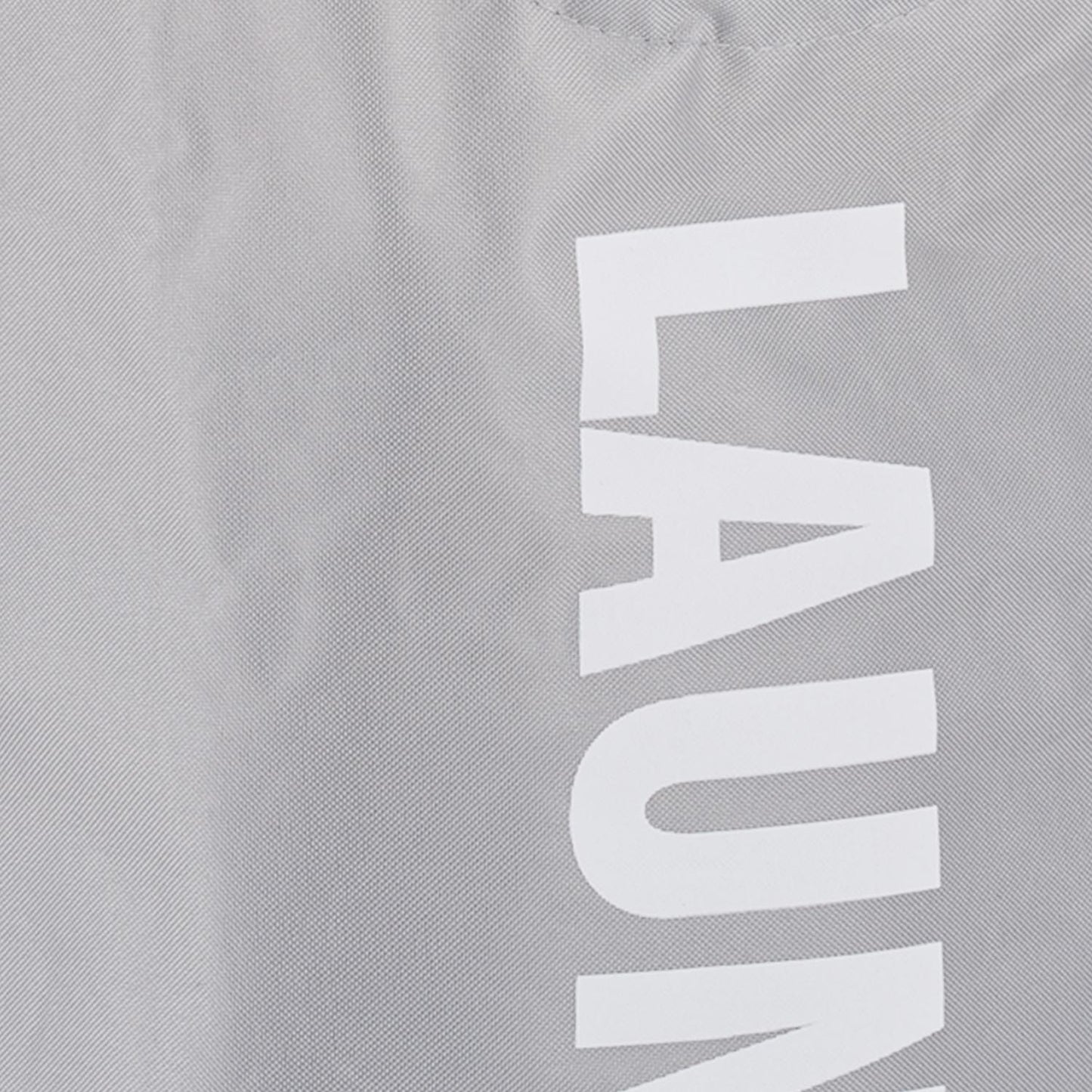 Collapsible laundry basket with handle