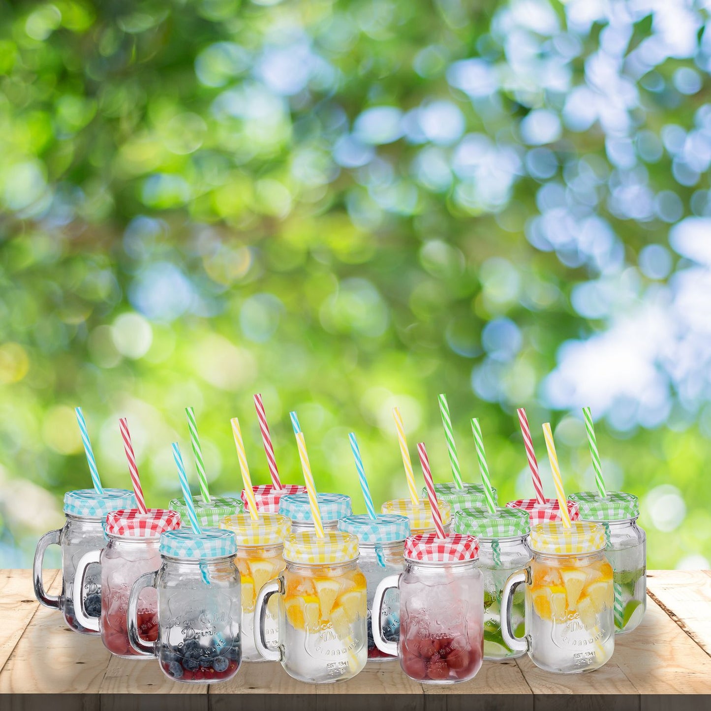 Colorful drinking glasses with lids - 16 pcs
