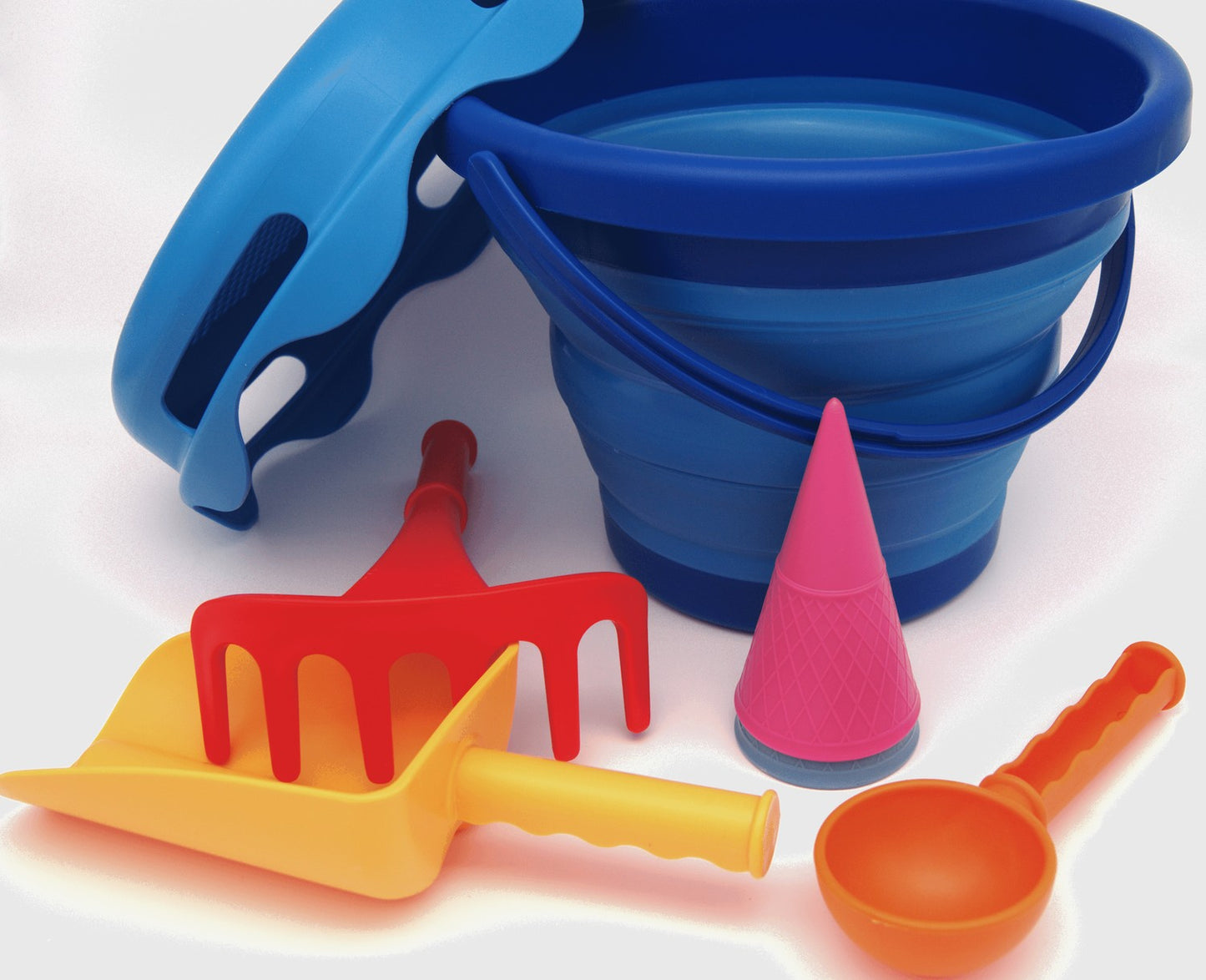 Compactoys Beach Bucket With Sandbox Toys 7 In 1, Blue
