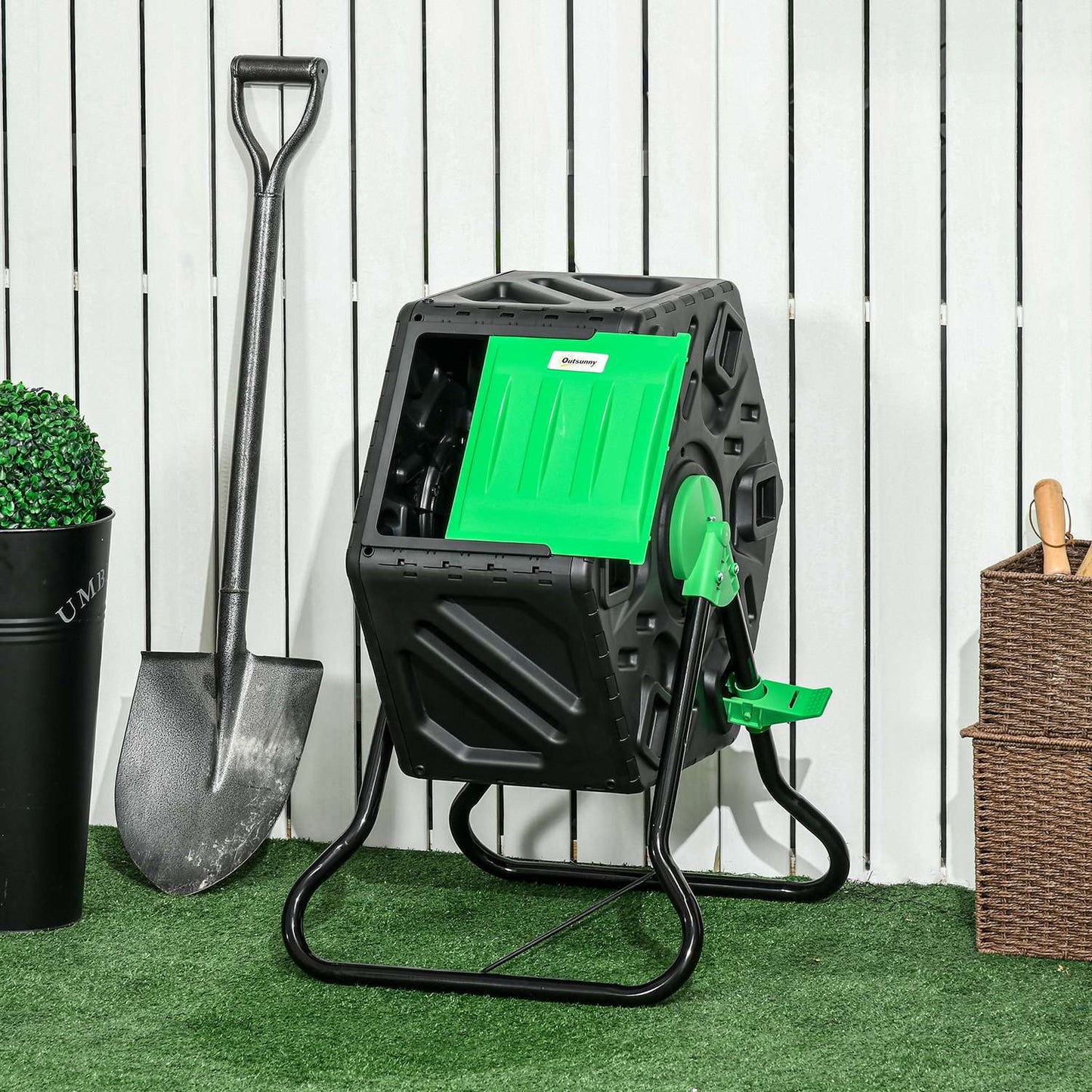 Rotating 65L plastic composter - weatherproof with ventilation