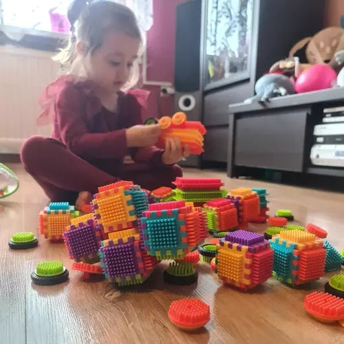 Construction blocks - hedgehogs 192pcs. Kruzzel 20376