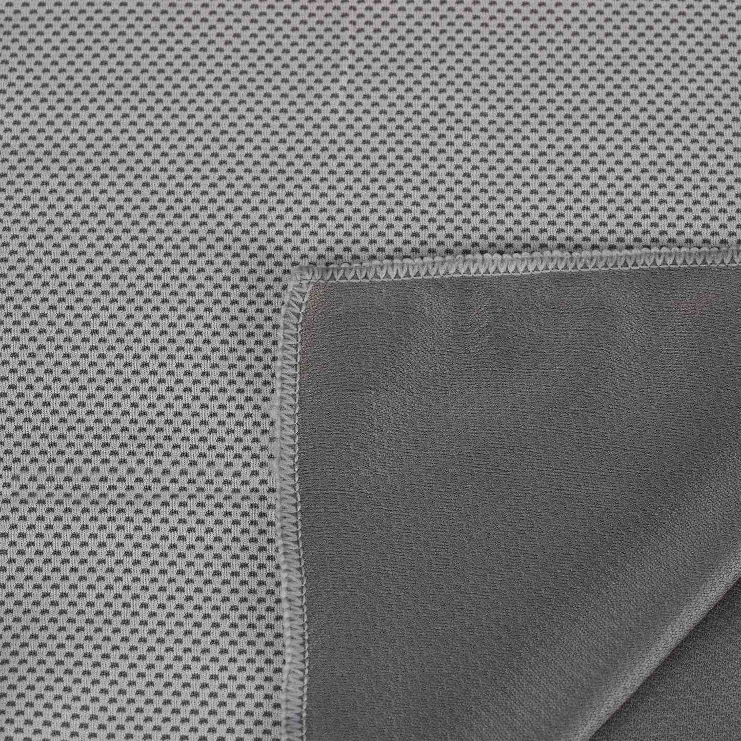 Cooling towel in a pack of 2