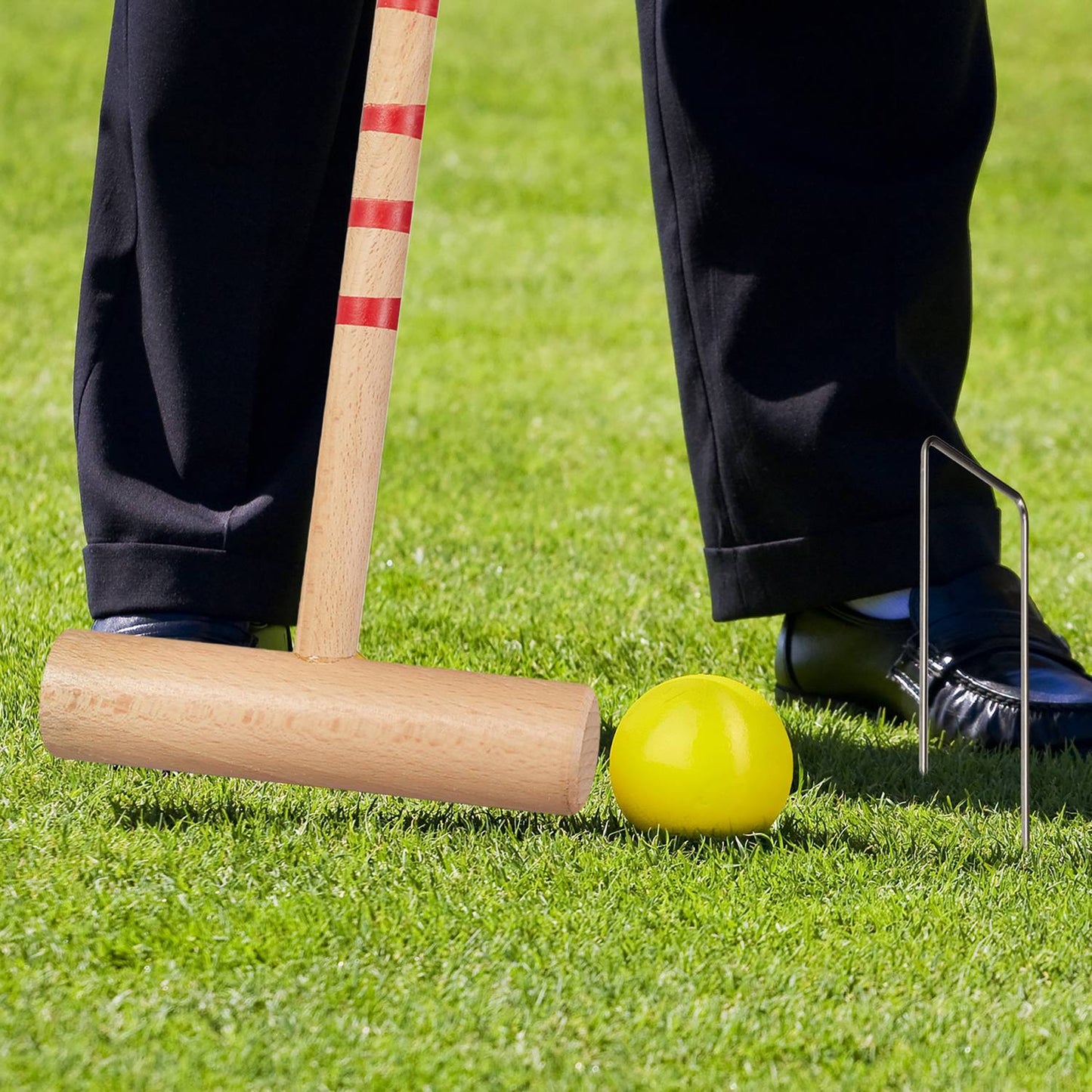 <p>Experience endless outdoor fun with this croquet set, perfect for family gatherings. Crafted from durable cherry wood, it ensures long-lasting play for both children and adults.</p>

<ul>
<li>Enjoy a complete croquet set for all ages, ideal for family