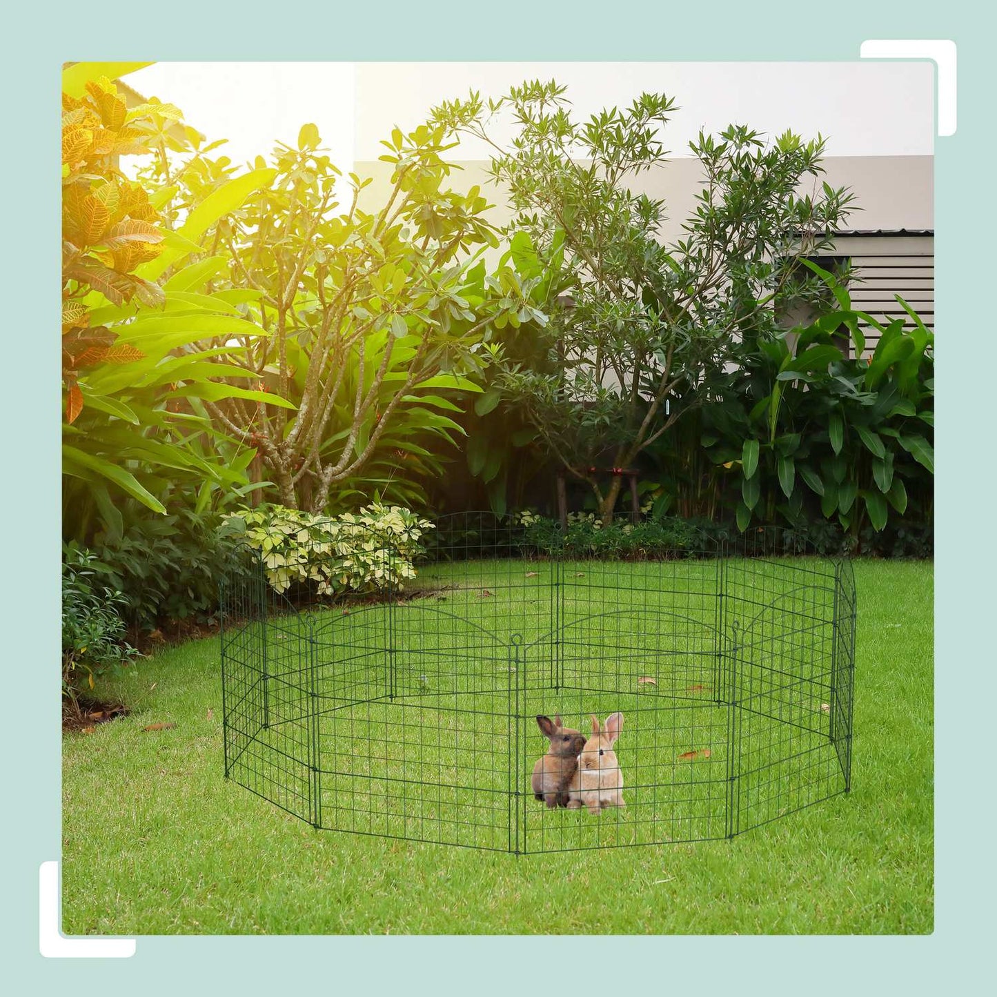 Dam fence with top arch