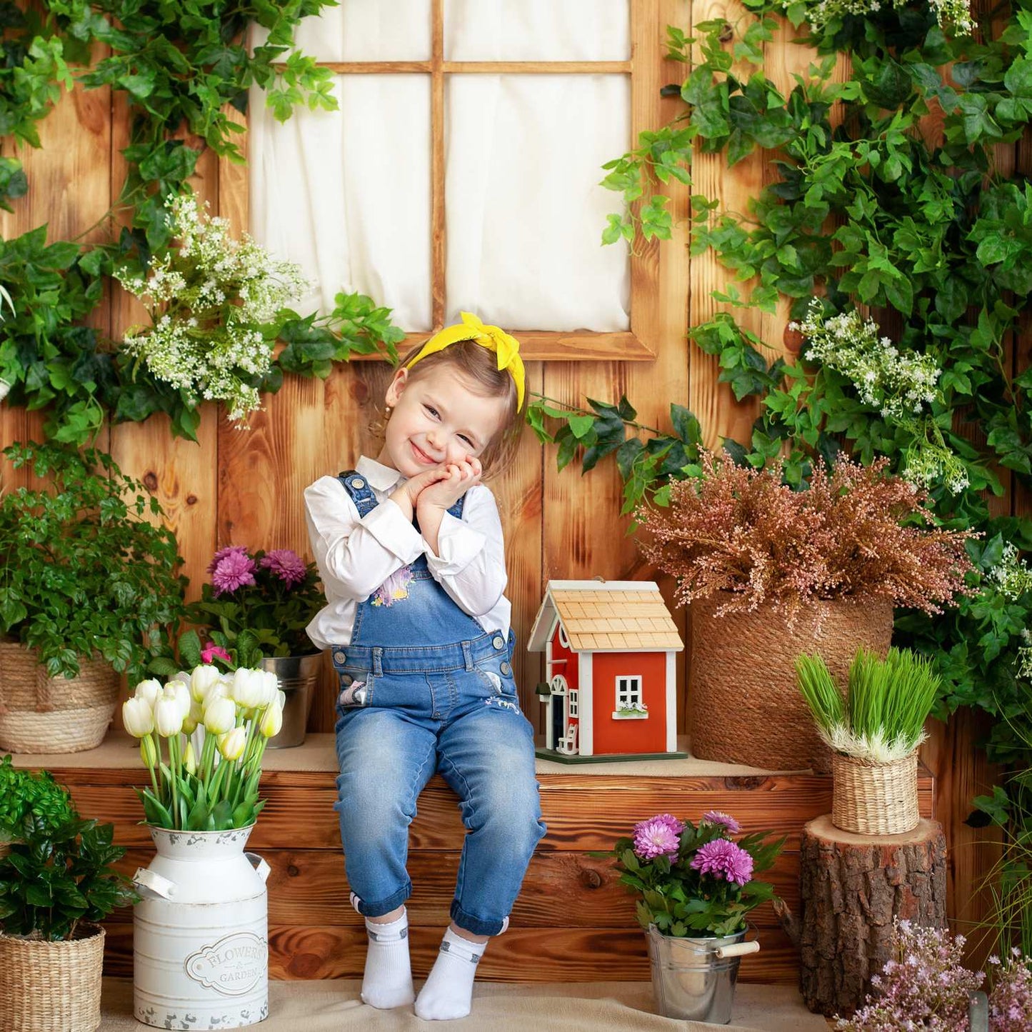 <p>This weatherproof birdhouse offers a cozy refuge for small birds while enhancing your garden's charm. Crafted from durable poplar and pine, it blends seamlessly into any outdoor setting.</p>

<ul>
<li>Enhance your garden with detailed country style des