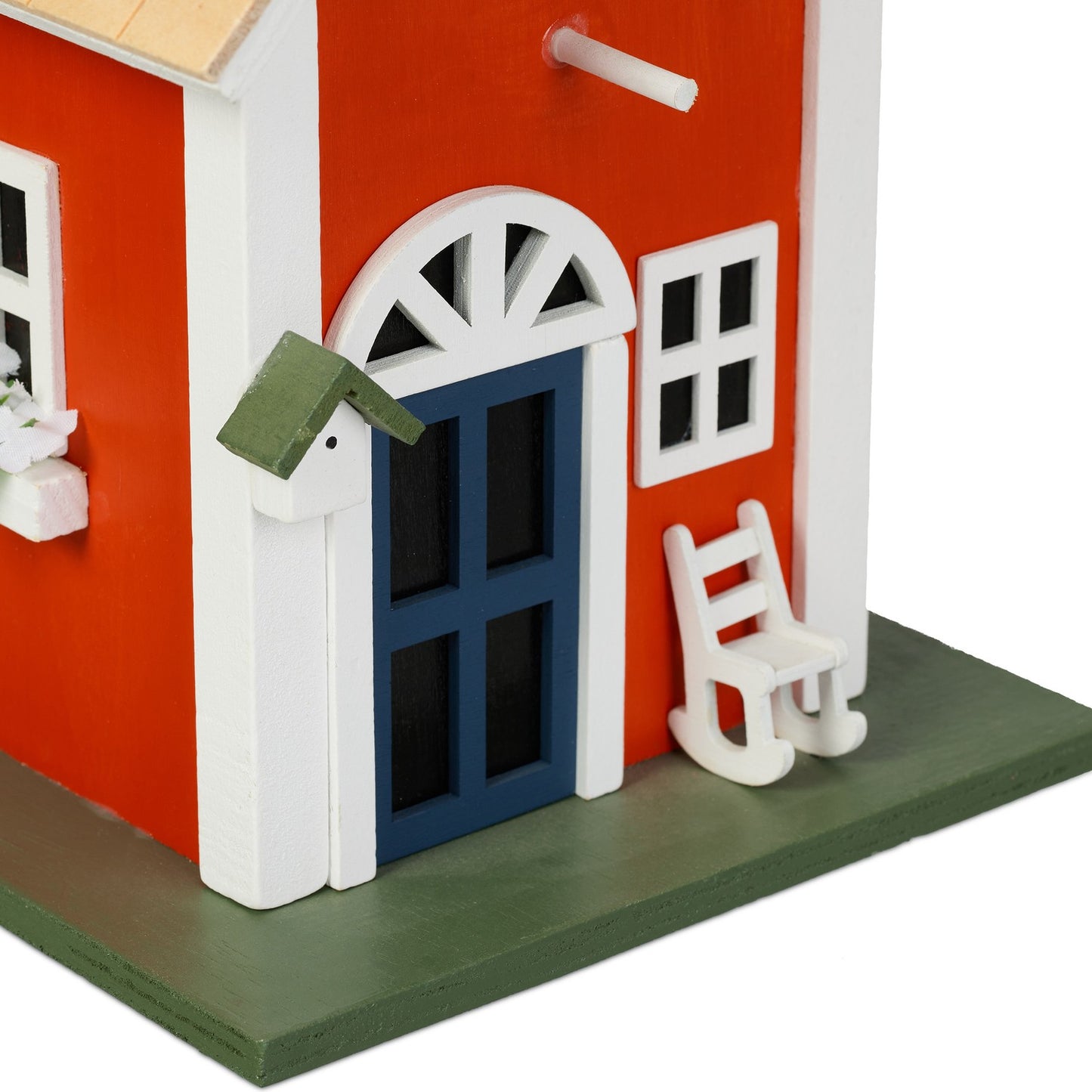 <p>This weatherproof birdhouse offers a cozy refuge for small birds while enhancing your garden's charm. Crafted from durable poplar and pine, it blends seamlessly into any outdoor setting.</p>

<ul>
<li>Enhance your garden with detailed country style des
