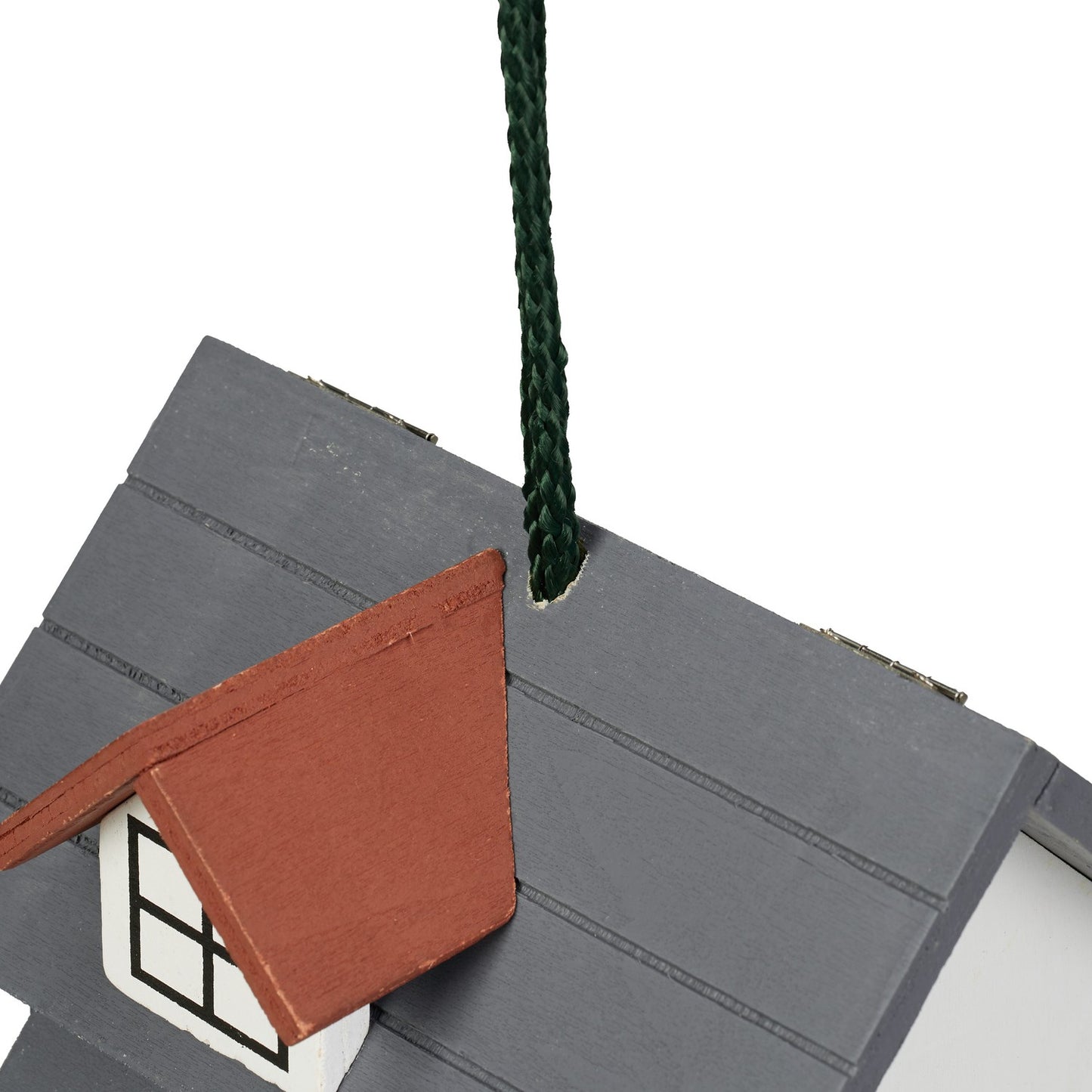 <p>Enhance your garden with this small bird feeder, designed to attract birds while adding charm to your outdoor space. Crafted from durable poplar and pine wood, it offers both beauty and functionality.</p>

<ul>
<li>Enjoy a detailed inn-style design tha