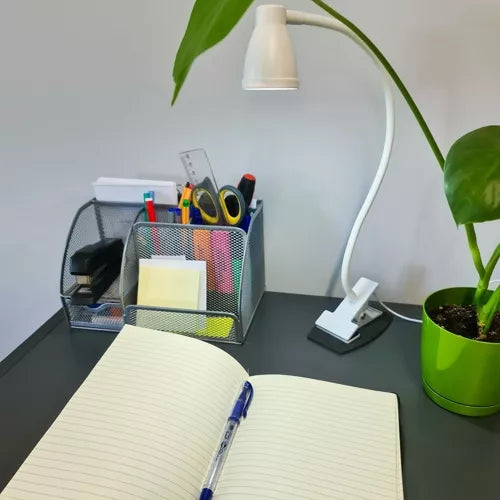 Desk lamp with a clip - white Izoxis 19455
