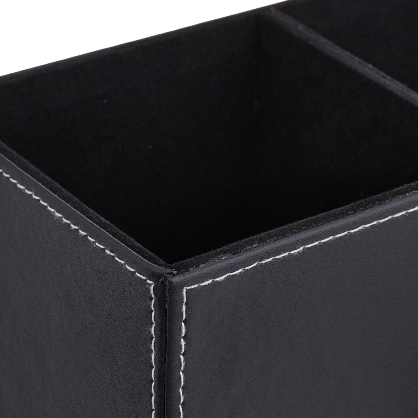 Desk organization in leather look