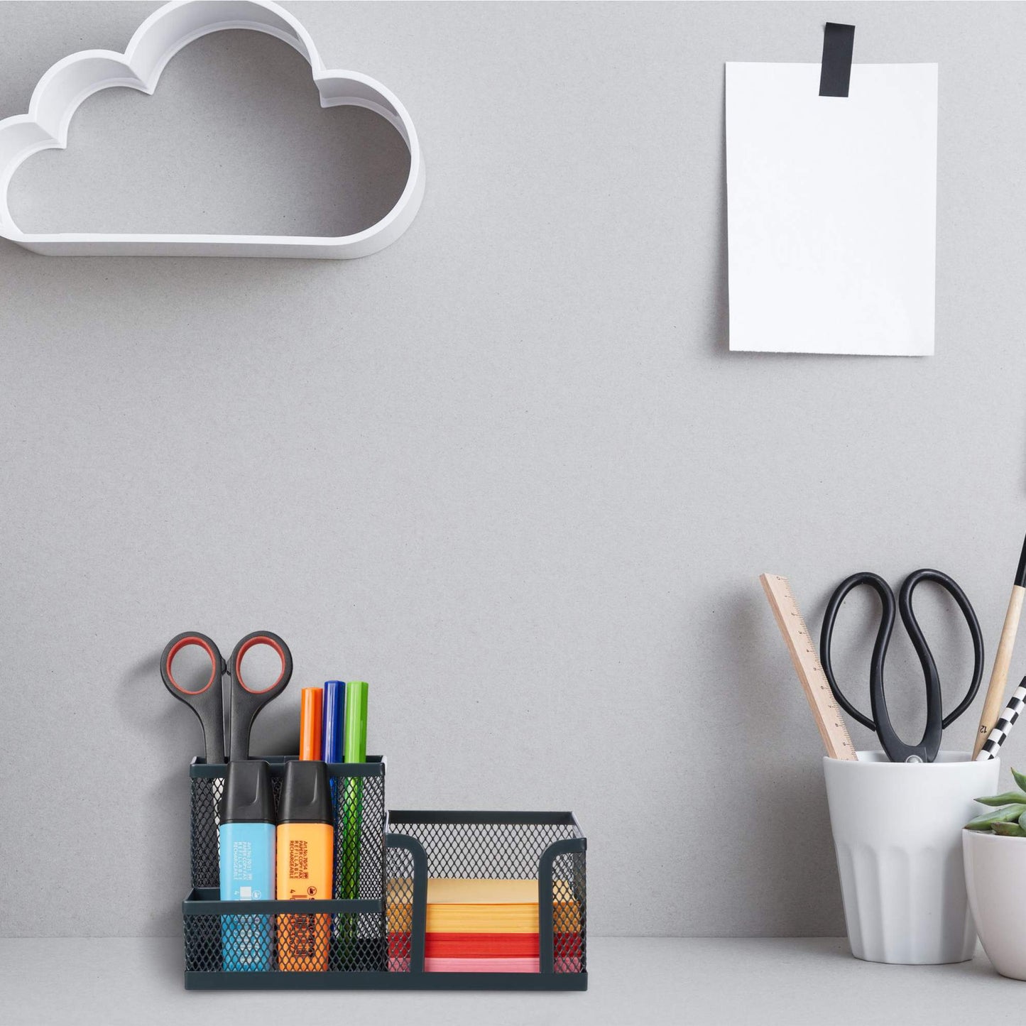 Desk organization with 3 compartments