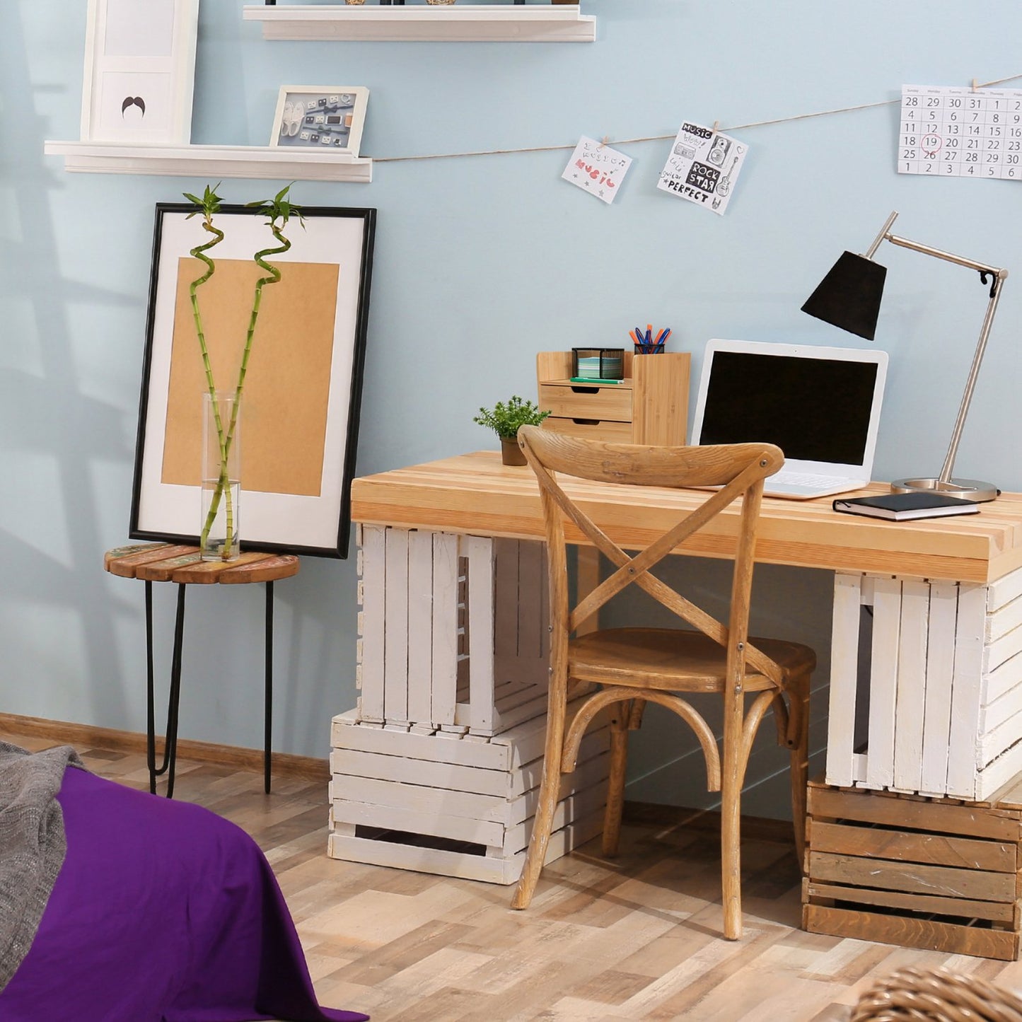 Desk organization with 3 drawers