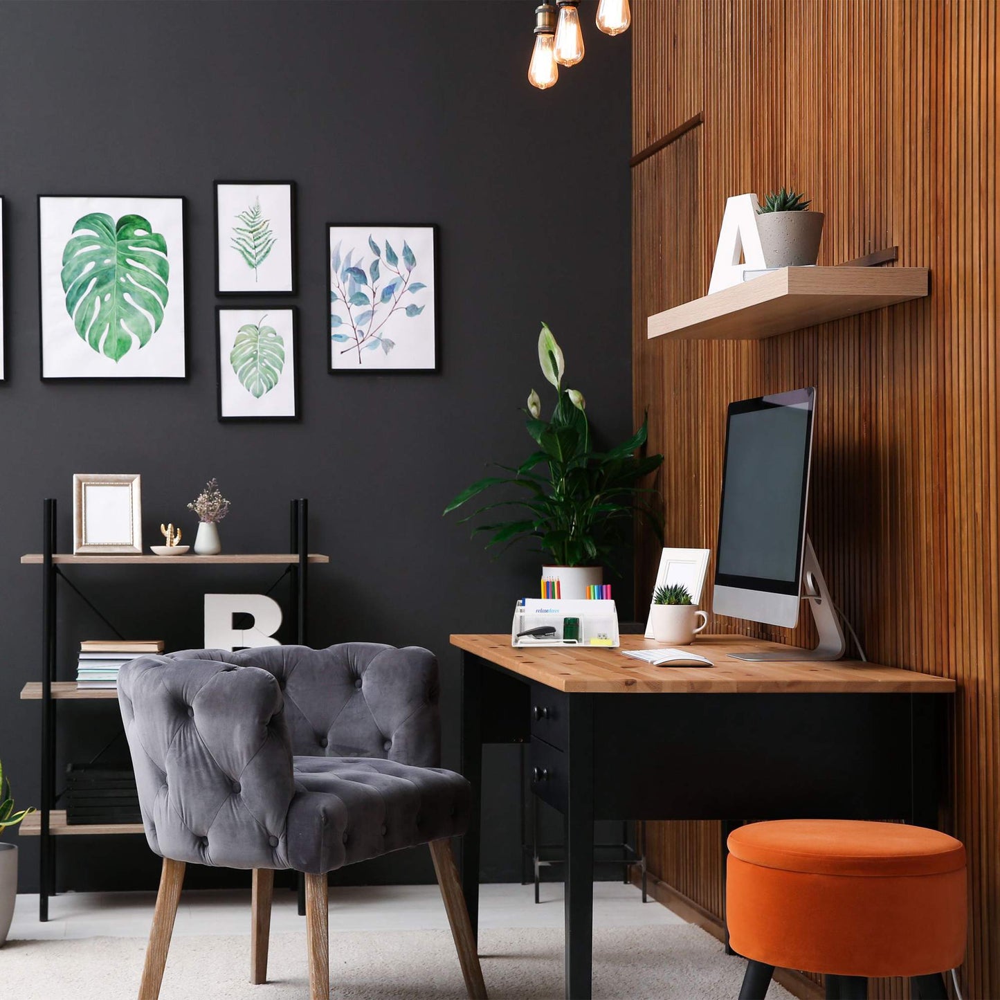 Desk organization with 5 compartments